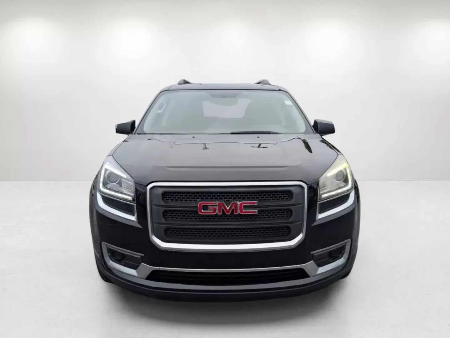 2016 /Ebony GMC Acadia SLE (1GKKRPKD5GJ) with an Other engine, located at 3959 U.S. 80 W, Phenix City, AL, 36870, (334) 297-4885, 32.469296, -85.135185 - **Adventure Awaits with the 2016 GMC Acadia SLE in Phenix City, AL!**<br /> <br /> Are you ready to elevate your family outings or weekend adventures? The 2016 GMC Acadia SLE is designed for those who crave versatility, comfort, and safety in their daily drives and excursions. Whether you're embarki - Photo#2