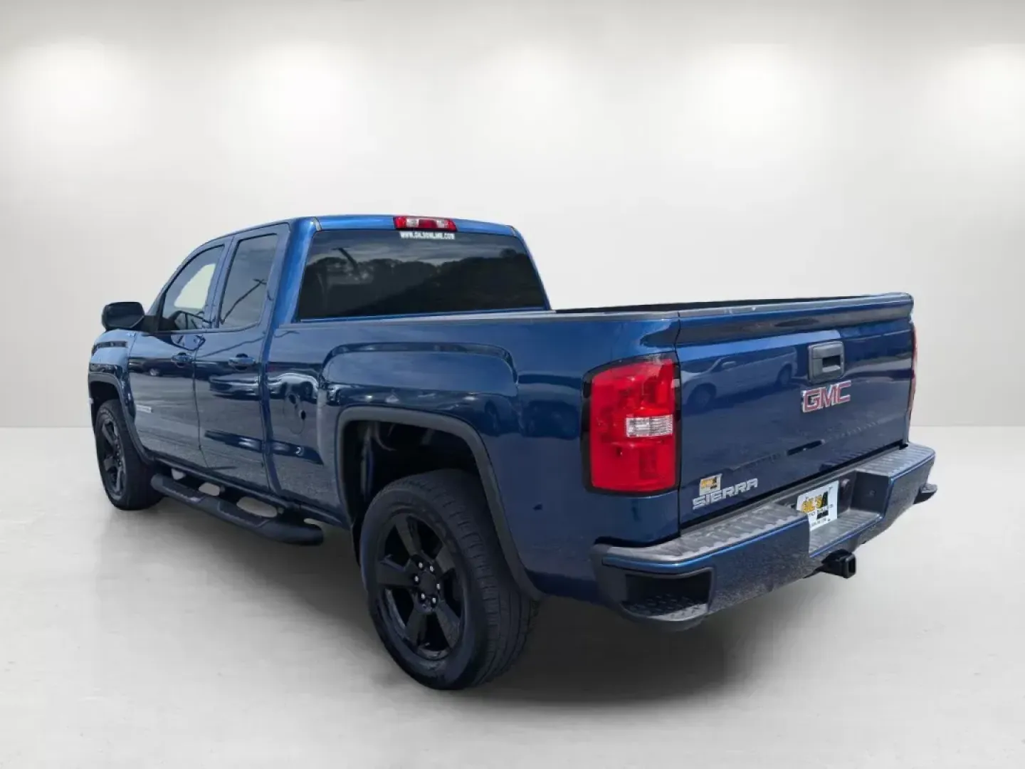 2016 /Dark Ash seats with Jet Black interior accents GMC Sierra 1500 (1GTV2LEC5GZ) with an Gas V8 5.3L/325 engine, 6-Speed Automatic transmission, located at 3959 U.S. 80 W, Phenix City, AL, 36870, (334) 297-4885, 32.469296, -85.135185 - 2016 GMC Sierra 1500 - Photo#2