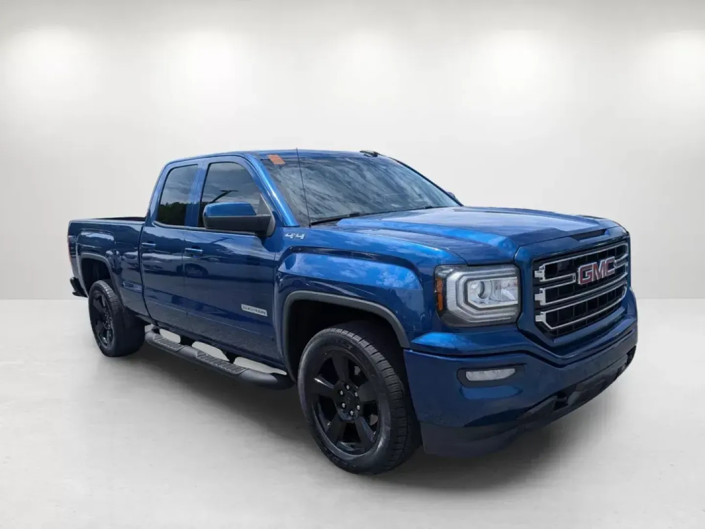 2016 /Dark Ash seats with Jet Black interior accents GMC Sierra 1500 (1GTV2LEC5GZ) with an Gas V8 5.3L/325 engine, 6-Speed Automatic transmission, located at 3959 U.S. 80 W, Phenix City, AL, 36870, (334) 297-4885, 32.469296, -85.135185 - 2016 GMC Sierra 1500 - Photo#6