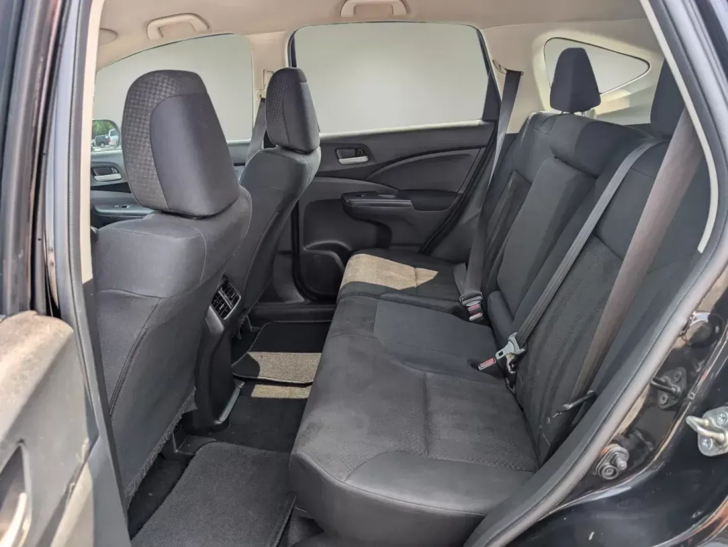 2016 Honda CR-V SE (2HKRM3H44GH) with an Regular Unleaded I-4 2.4 L/144 engine, 1-Speed CVT w/OD transmission, located at 1430 Gateway Drive, Opelika, AL, 36801, (334) 239-0944, 32.637871, -85.409790 - 2016 Honda CR-V SE - Photo#10