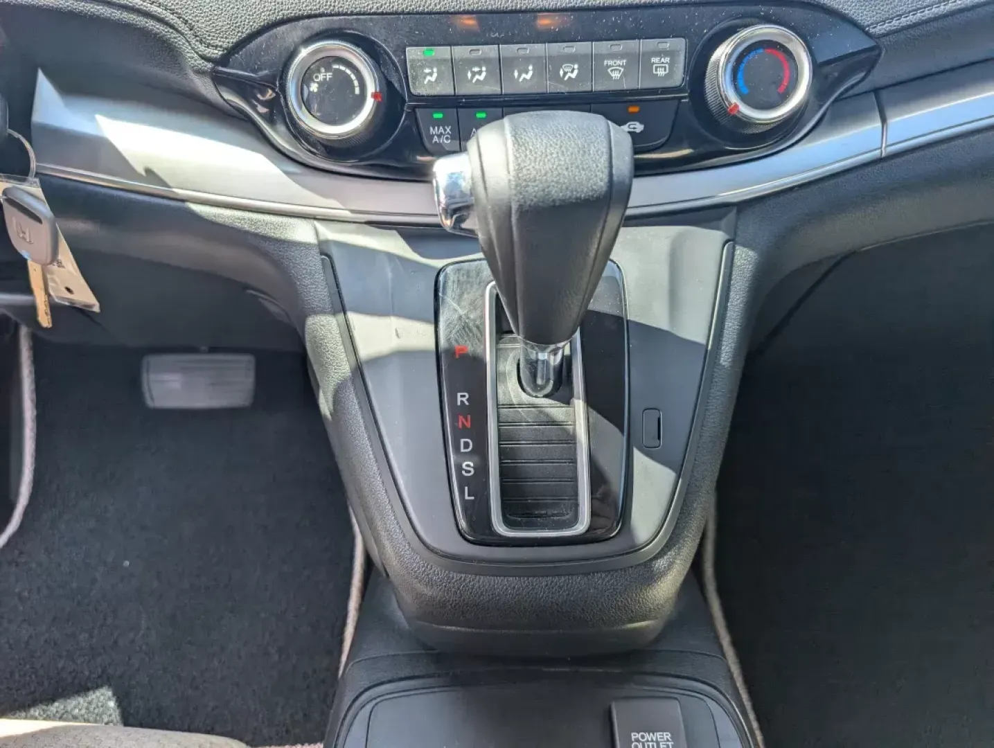 2016 Honda CR-V SE (2HKRM3H4XGH) with an Other engine, located at 3959 U.S. 80 W, Phenix City, AL, 36870, (334) 297-4885, 32.469296, -85.135185 - **Discover Adventure and Comfort with This 2016 Honda CR-V SE at Gils Auto, Phenix City!**<br /> <br /> Are you ready for your next weekend adventure or need a reliable vehicle for those long commutes? Look no further! This spacious and versatile 2016 Honda CR-V SE is your ticket to smooth drives an - Photo#13