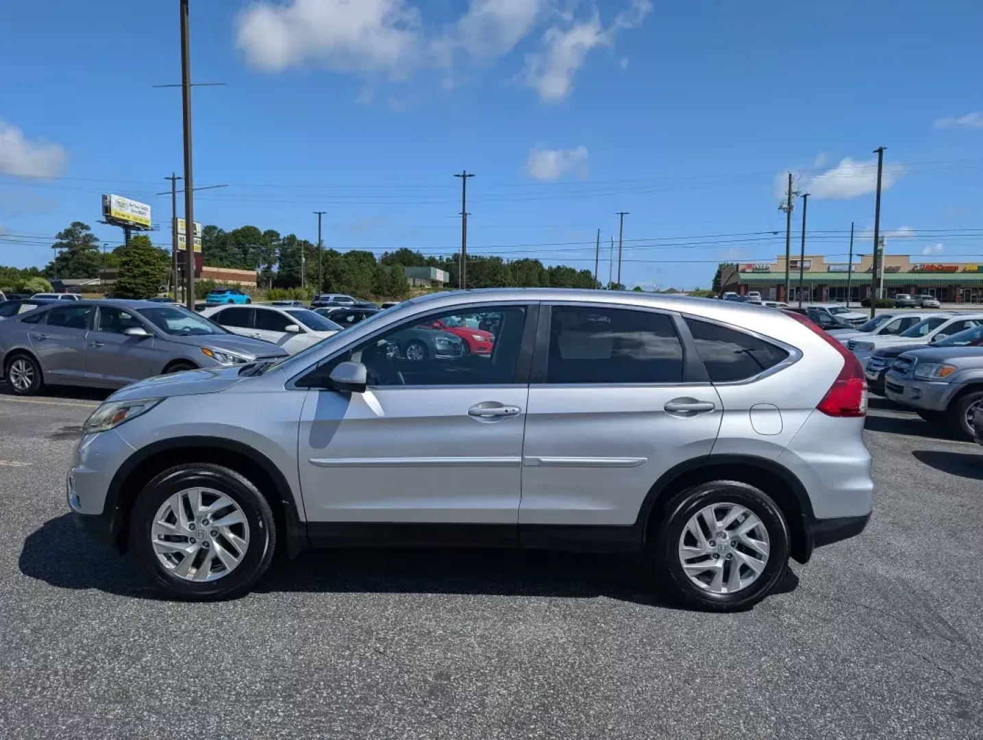 2016 Silver Honda CR-V EX (2HKRM4H54GH) with an Regular Unleaded I-4 2.4 L/144 engine, 1-Speed CVT w/OD transmission, located at 3959 U.S. 80 W, Phenix City, AL, 36870, (334) 297-4885, 32.469296, -85.135185 - **Discover Your Perfect Adventure Companion: 2016 Honda CR-V EX AWD at Gils Auto Phenix City!**<br /> <br /> Are you ready to elevate your road trips and everyday adventures? The versatile and reliable 2016 Honda CR-V EX AWD is here to meet all your lifestyle needs! Whether you're a busy parent in - Photo#7