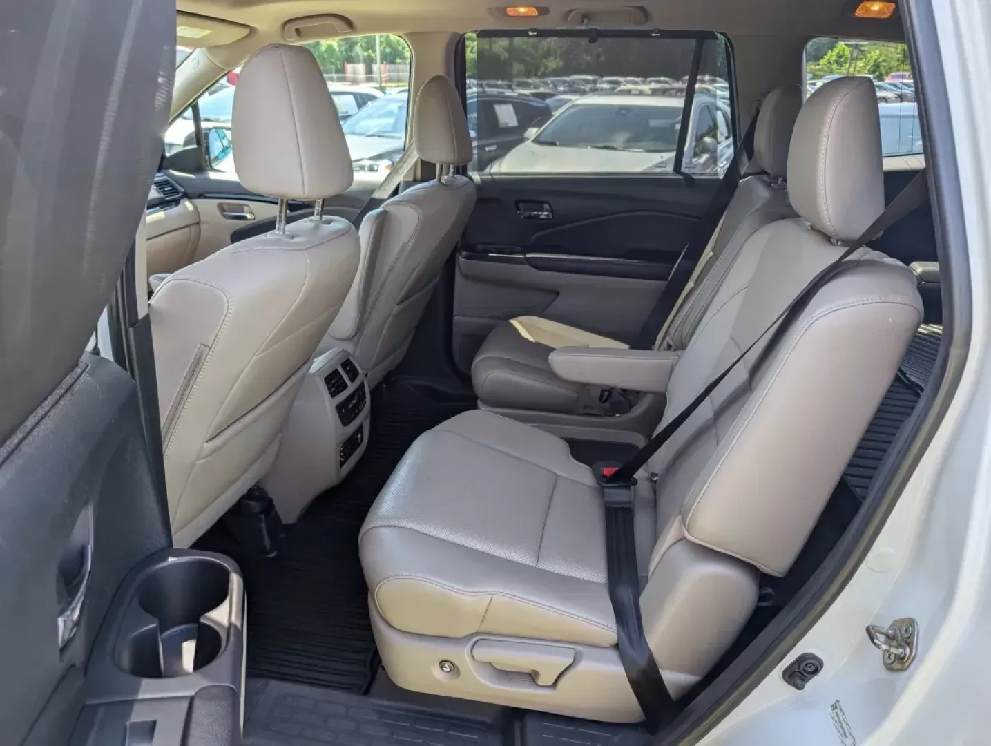 2016 Honda Pilot Elite (5FNYF6H07GB) with an Other engine, located at 3959 U.S. 80 W, Phenix City, AL, 36870, (334) 297-4885, 32.469296, -85.135185 - **Adventure Awaits with the 2016 Honda Pilot Elite - Perfect for Family Road Trips!**<br /> <br /> If you're searching for a reliable vehicle that combines comfort, style, and capability, look no further than the 2016 Honda Pilot Elite. This versatile SUV is designed for growing families and weekend - Photo#10