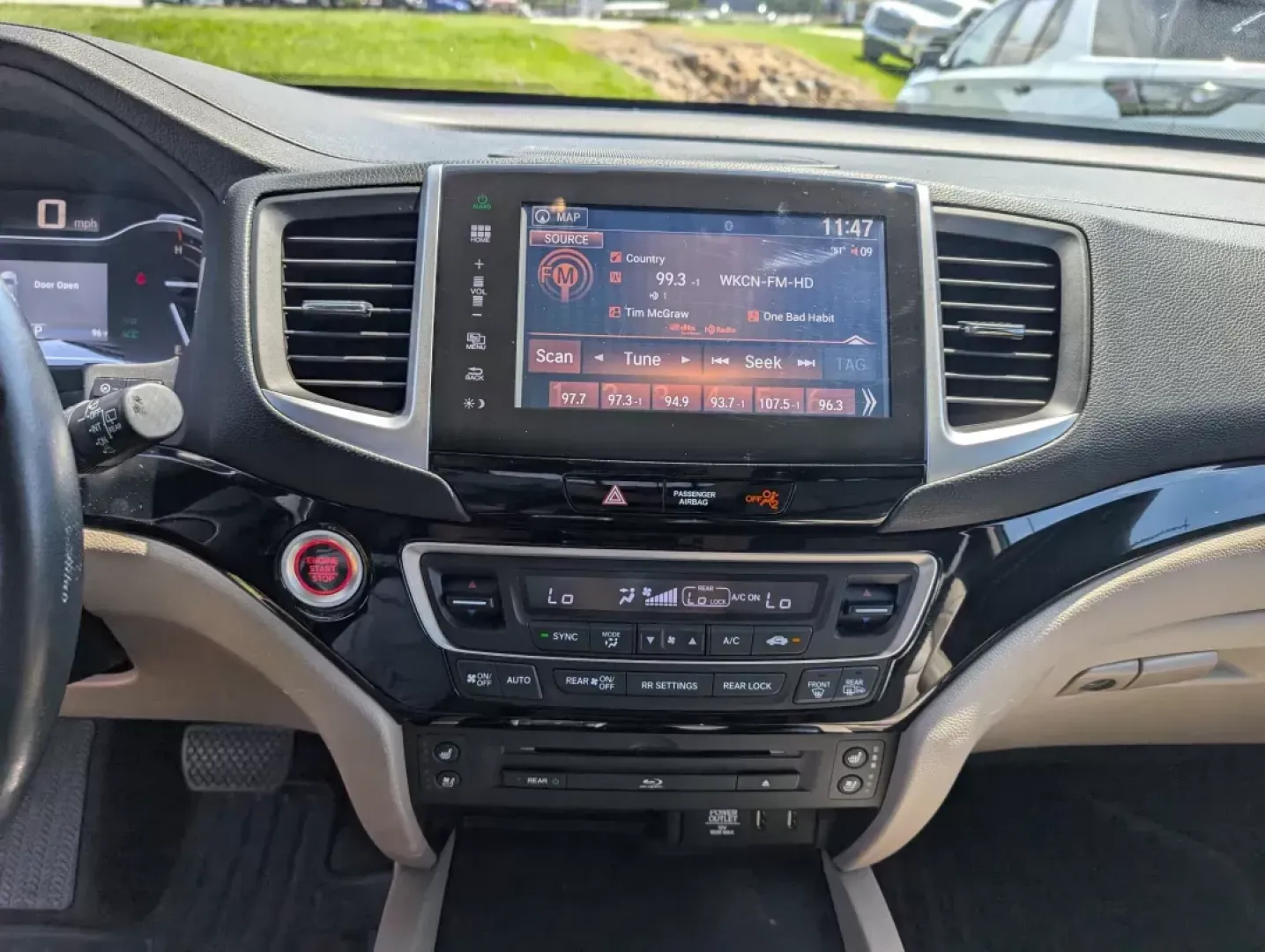 2016 Honda Pilot Elite (5FNYF6H07GB) with an Other engine, located at 3959 U.S. 80 W, Phenix City, AL, 36870, (334) 297-4885, 32.469296, -85.135185 - **Adventure Awaits with the 2016 Honda Pilot Elite - Perfect for Family Road Trips!**<br /> <br /> If you're searching for a reliable vehicle that combines comfort, style, and capability, look no further than the 2016 Honda Pilot Elite. This versatile SUV is designed for growing families and weekend - Photo#14