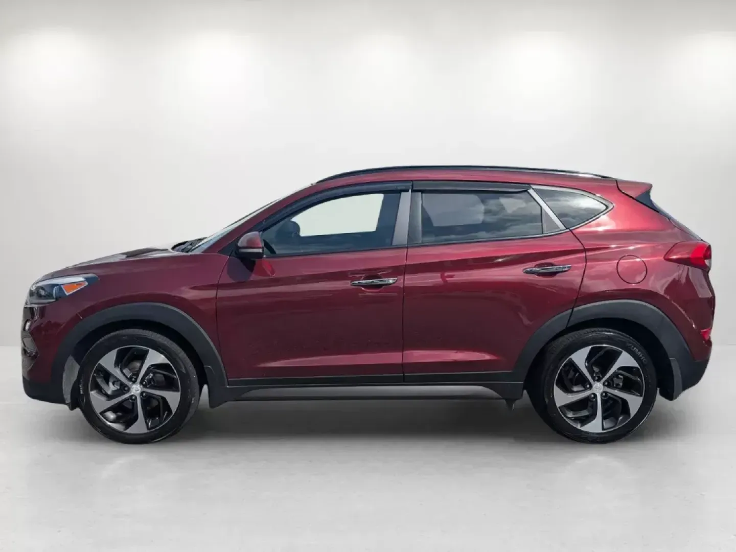 2016 /Beige Hyundai Tucson Limited (KM8J33A20GU) with an Intercooled Turbo Regular Unleaded I-4 1.6 L/97 engine, 7-Speed Auto-Shift Manual w/OD transmission, located at 3959 U.S. 80 W, Phenix City, AL, 36870, (334) 297-4885, 32.469296, -85.135185 - 2016 Hyundai Tucson Limited - Photo#8