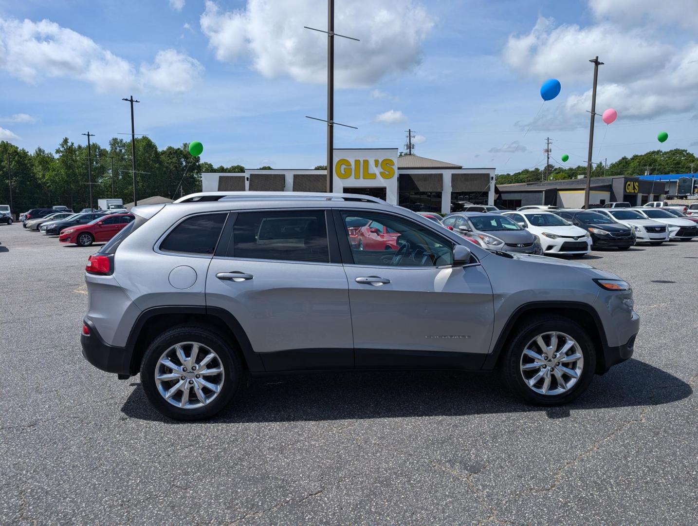 2016 /Black Jeep Cherokee Limited (1C4PJMDB8GW) with an Regular Unleaded I-4 2.4 L/144 engine, 9-Speed Automatic w/OD transmission, located at 3959 U.S. 80 W, Phenix City, AL, 36870, (334) 297-4885, 32.469296, -85.135185 - 2016 Jeep Cherokee Limited - Photo#3