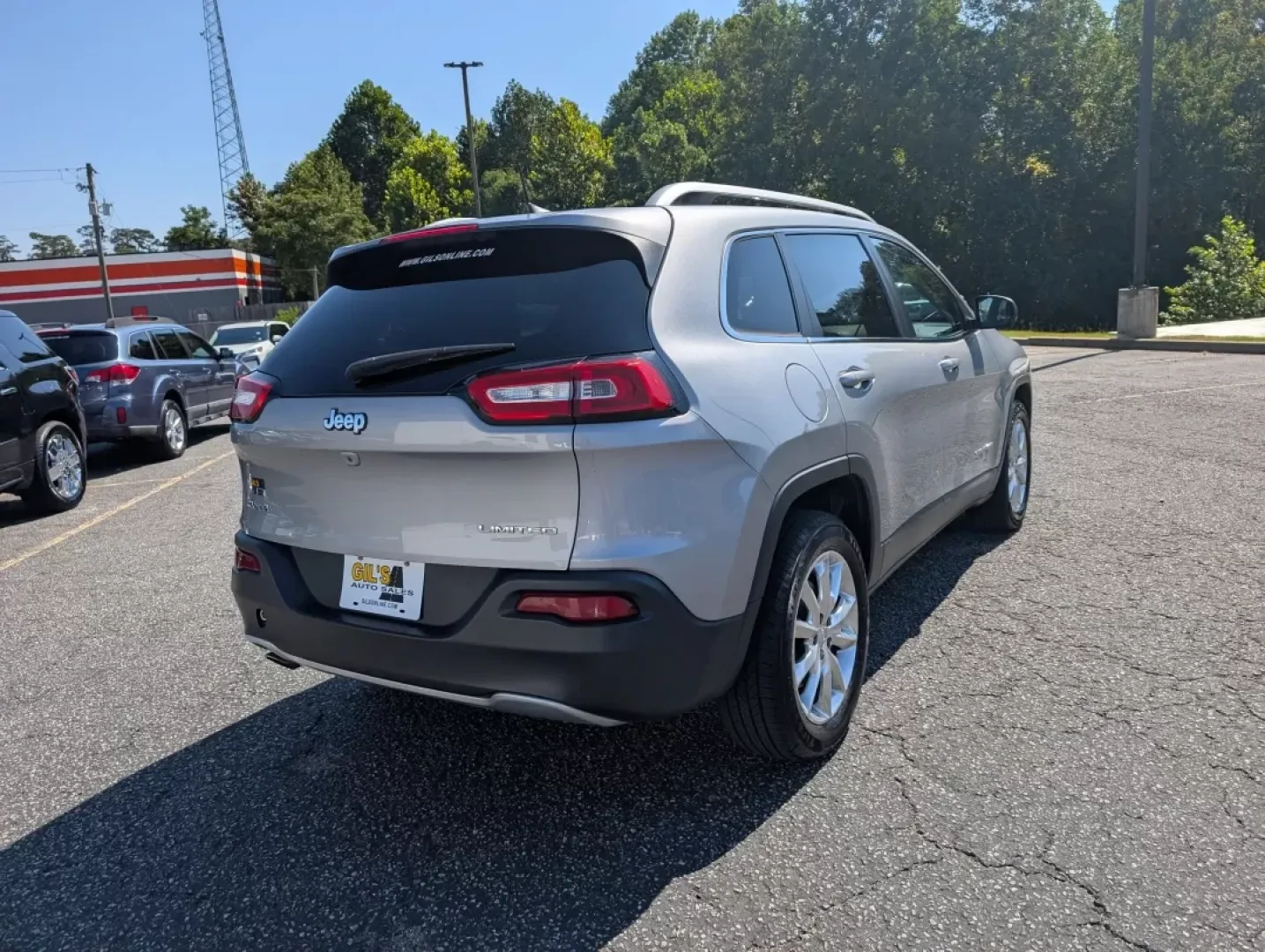 2016 /Black Jeep Cherokee Limited (1C4PJMDB8GW) with an Other engine, located at 3959 U.S. 80 W, Phenix City, AL, 36870, (334) 297-4885, 32.469296, -85.135185 - **Adventure Awaits with This 2016 Jeep Cherokee Limited Perfect for Your Active Lifestyle!**<br /> <br /> Are you ready to embark on your next adventure? Whether you're navigating the winding roads of Phenix City, AL, or taking the family on a weekend getaway, the 2016 Jeep Cherokee Limited is buil - Photo#4