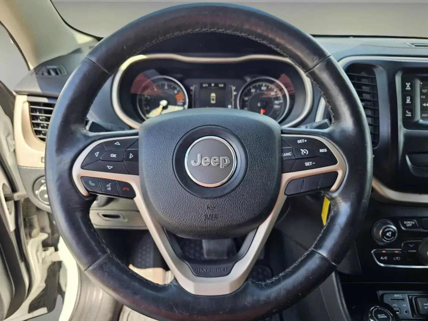 2016 /Black Jeep Cherokee Latitude (1C4PJMCB6GW) with an Other engine, located at 5115 14th Ave., Columbus, GA, 31904, (706) 323-0345, 32.511494, -84.971046 - **Adventure Awaits with This 2016 Jeep Cherokee Latitude Perfect for Your Next Journey!**<br /> <br /> Are you ready to elevate your driving experience and embrace the open road? This 2016 Jeep Cherokee Latitude, available at Gils Auto in Phenix City, AL, is designed for those who crave adventure a - Photo#10