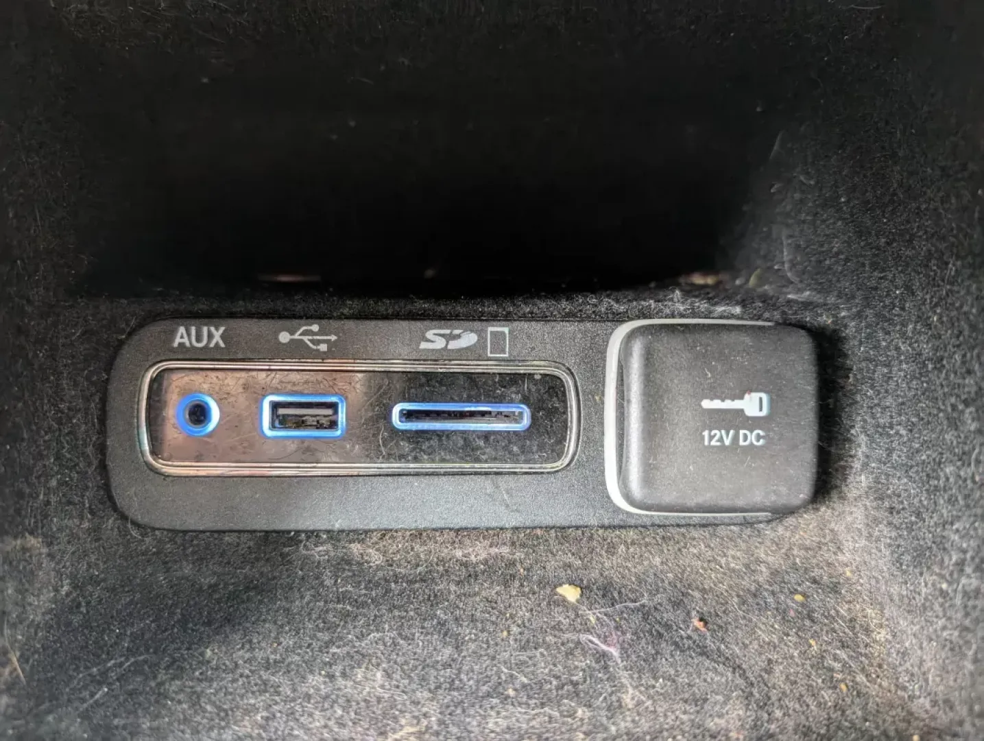 2016 /Lt Frost Beige/Black Jeep Grand Cherokee Laredo (1C4RJEAG8GC) with an Other engine, located at 7000 Northlake Connector, Columbus, GA, 31904, (706) 987-8085, 32.524975, -84.978134 - Discover the perfect blend of adventure and everyday practicality with the 2016 Jeep Grand Cherokee Laredo, now available at Gils Auto in Phenix City, AL! This remarkable SUV is designed for those seeking versatility, whether you're tackling the daily commute, planning a weekend getaway, or navigati - Photo#12