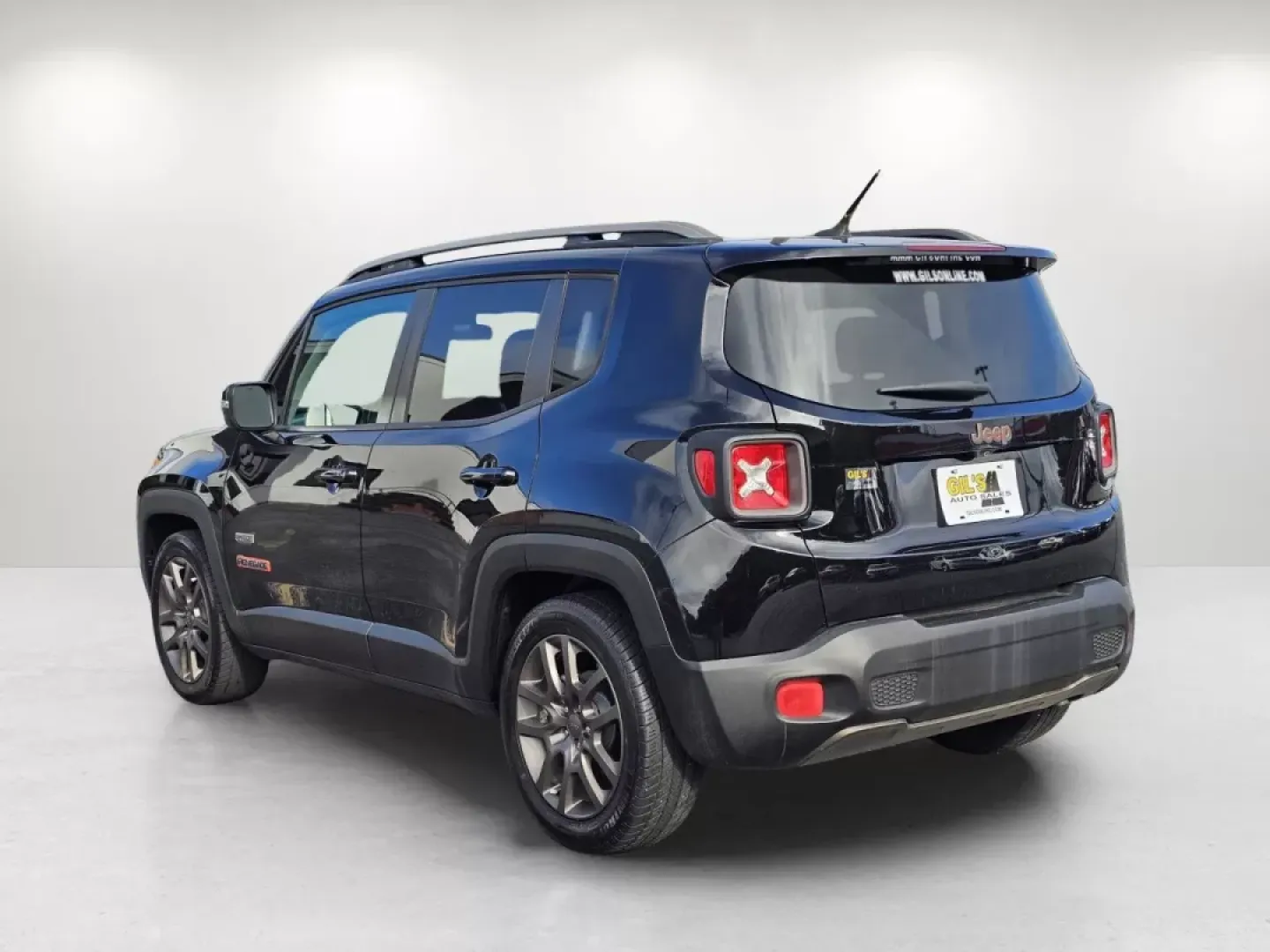 2016 /Black Jeep Renegade 75th Anniversary (ZACCJABTXGP) with an Other engine, located at 3959 U.S. 80 W, Phenix City, AL, 36870, (334) 297-4885, 32.469296, -85.135185 - ### Adventure Awaits: Own the 2016 Jeep Renegade 75th Anniversary at Gils Auto!<br /> <br /> If you're seeking a vehicle that perfectly balances style, functionality, and a true spirit of adventure, look no further than the **2016 Jeep Renegade 75th Anniversary** edition. Ideal for weekend getaways - Photo#7