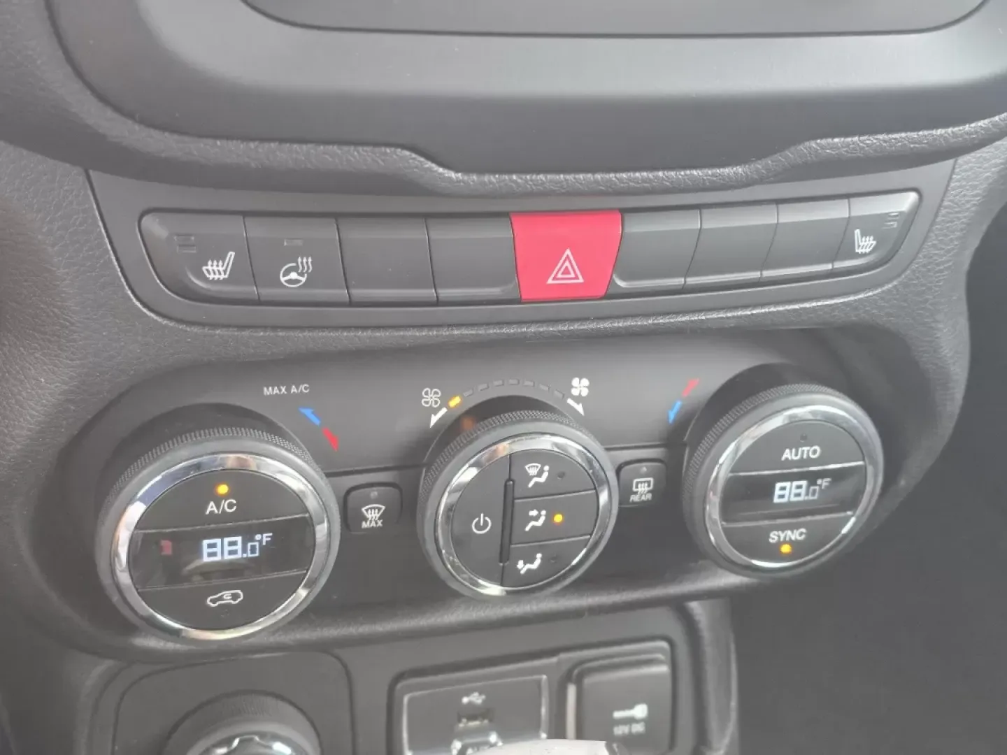 2016 /Black Jeep Renegade Limited (ZACCJBDT2GP) with an Other engine, located at 3959 U.S. 80 W, Phenix City, AL, 36870, (334) 297-4885, 32.469296, -85.135185 - ### Discover the 2016 Jeep Renegade Limited: Your Perfect Adventure Companion<br /> <br /> Are you ready for escapades that take you from the bustling streets of Phenix City to the great outdoors? The **2016 Jeep Renegade Limited** is not just a vehicle; it's a lifestyle upgrade designed for those w - Photo#15