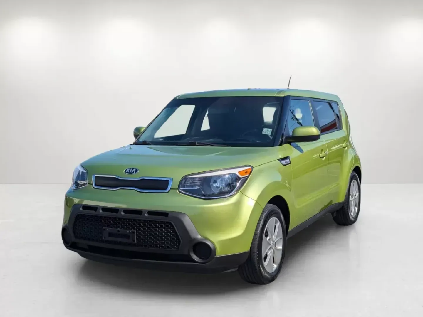 2016 /Black Kia Soul Base (KNDJN2A2XG7) with an Regular Unleaded I-4 1.6 L/97 engine, 6-Speed Automatic w/OD transmission, located at 7000 Northlake Connector, Columbus, GA, 31904, (706) 987-8085, 32.524975, -84.978134 - **Discover the Perfect Blend of Style and Functionality with the 2016 Kia Soul at Gils Auto - Columbus #2!**<br /> <br /> Are you in search of a versatile vehicle that can adapt to your lifestyle, whether it's for daily commutes, family outings, or weekend adventures? Look no further! The 2016 Kia S - Photo#2