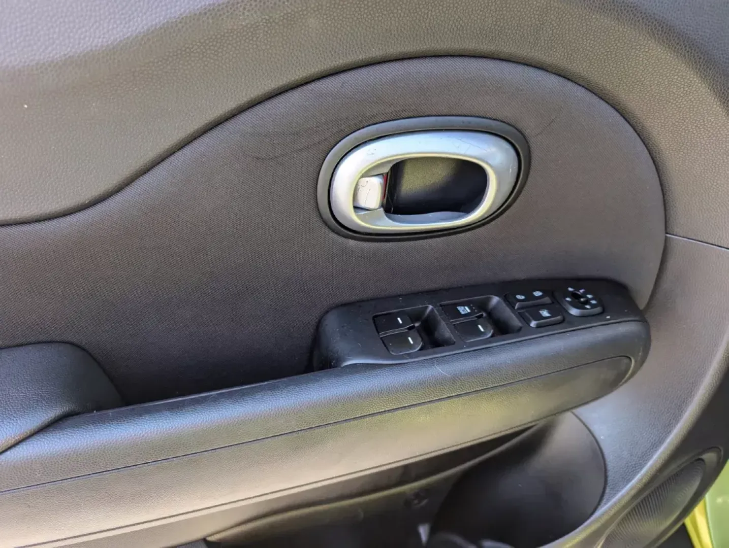 2016 /Black Kia Soul Base (KNDJN2A2XG7) with an Regular Unleaded I-4 1.6 L/97 engine, 6-Speed Automatic w/OD transmission, located at 7000 Northlake Connector, Columbus, GA, 31904, (706) 987-8085, 32.524975, -84.978134 - **Discover the Perfect Blend of Style and Functionality with the 2016 Kia Soul at Gils Auto - Columbus #2!**<br /> <br /> Are you in search of a versatile vehicle that can adapt to your lifestyle, whether it's for daily commutes, family outings, or weekend adventures? Look no further! The 2016 Kia S - Photo#11