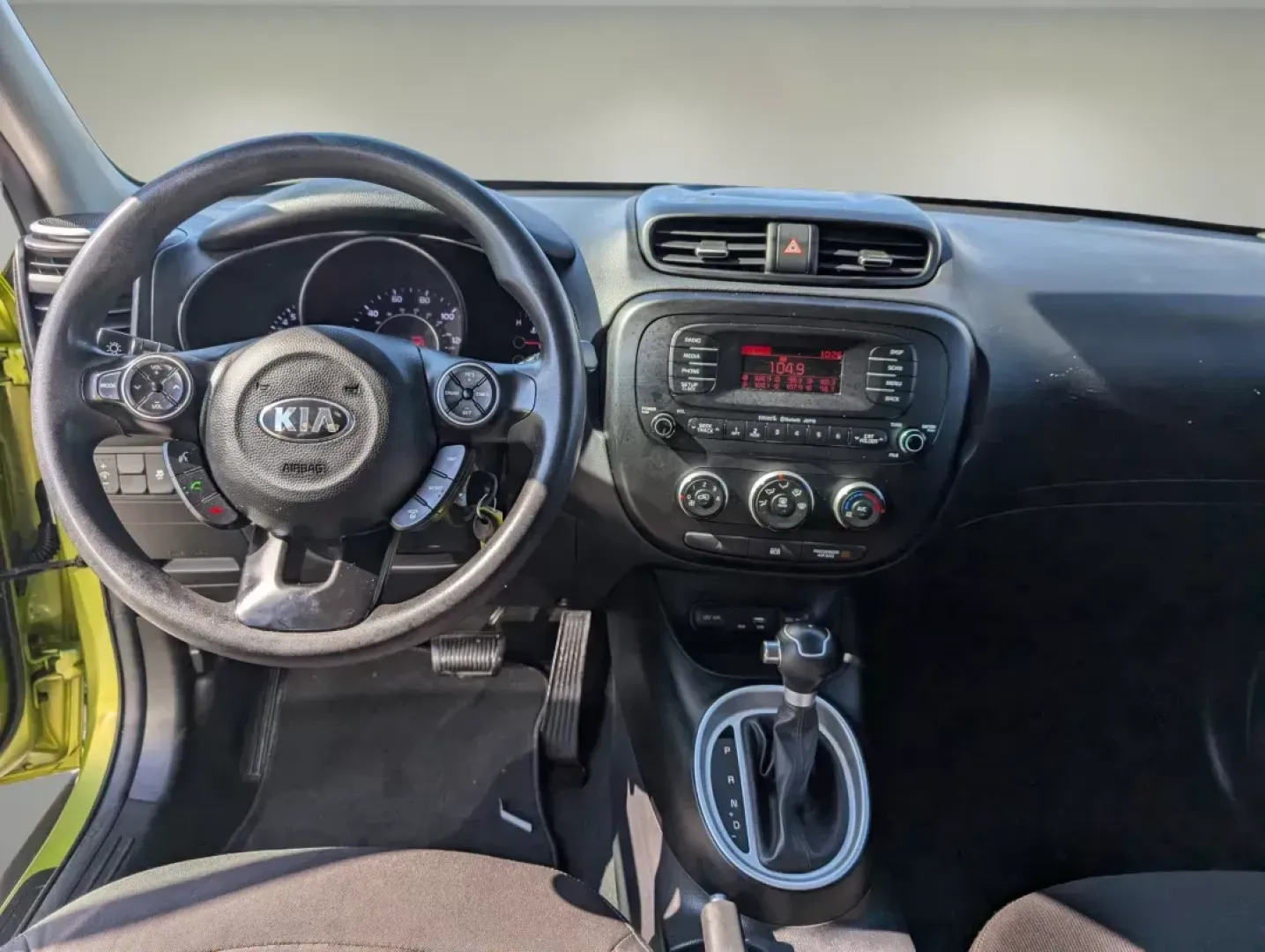 2016 /Black Kia Soul Base (KNDJN2A2XG7) with an Regular Unleaded I-4 1.6 L/97 engine, 6-Speed Automatic w/OD transmission, located at 7000 Northlake Connector, Columbus, GA, 31904, (706) 987-8085, 32.524975, -84.978134 - **Discover the Perfect Blend of Style and Functionality with the 2016 Kia Soul at Gils Auto - Columbus #2!**<br /> <br /> Are you in search of a versatile vehicle that can adapt to your lifestyle, whether it's for daily commutes, family outings, or weekend adventures? Look no further! The 2016 Kia S - Photo#14
