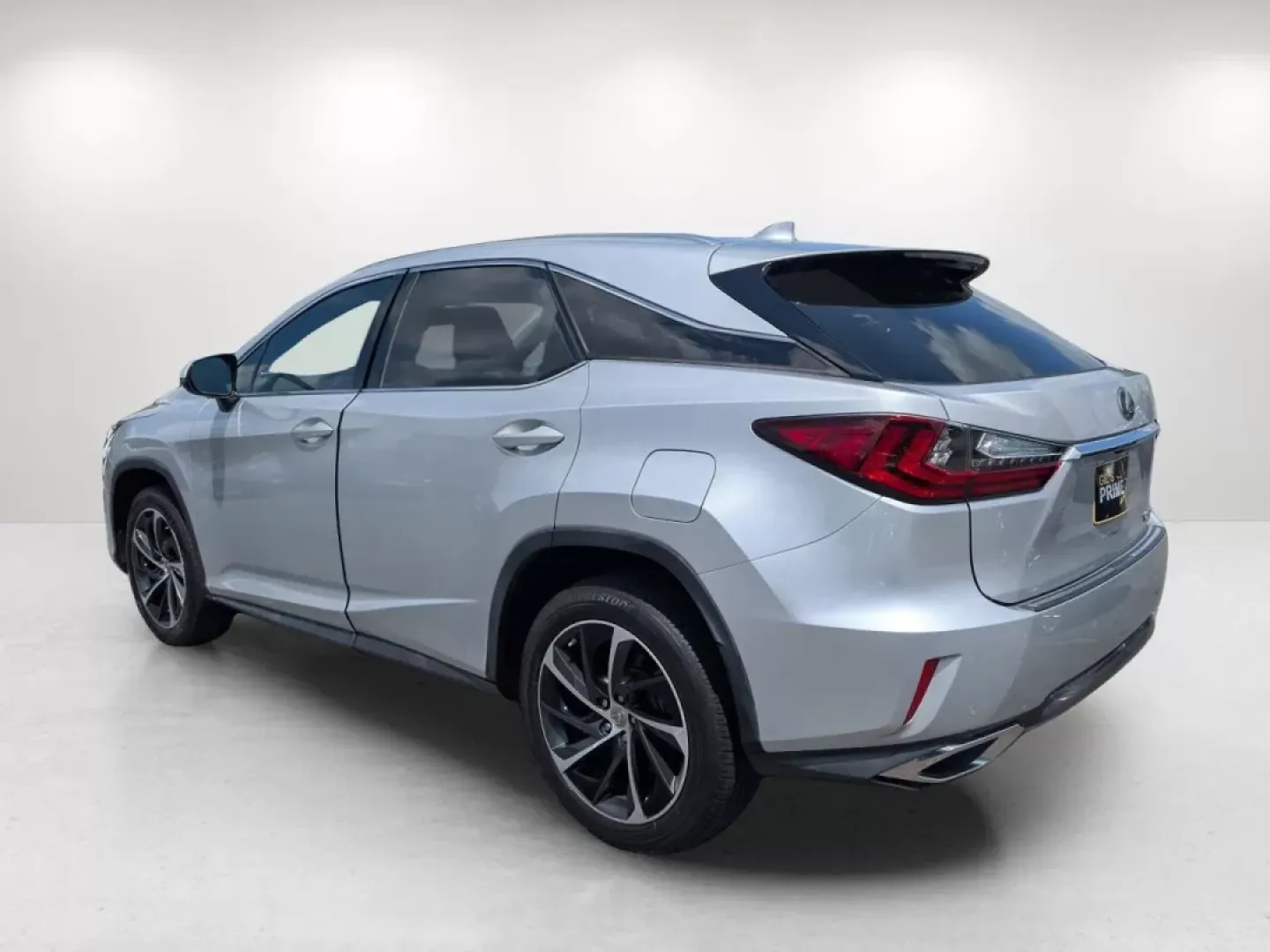 2016 Lexus RX 350 (2T2ZZMCAXGC) with an Other engine, located at 7000 Northlake Connector, Columbus, GA, 31904, (706) 987-8085, 32.524975, -84.978134 - Experience the ultimate in luxury and versatility with the 2016 Lexus RX 350, available now at Gils Auto in Phenix City, AL. This stunning SUV is not just a vehicle-it's a lifestyle upgrade, perfect for families on the go, daily commuters seeking comfort, or adventurous spirits ready to hit the open - Photo#7