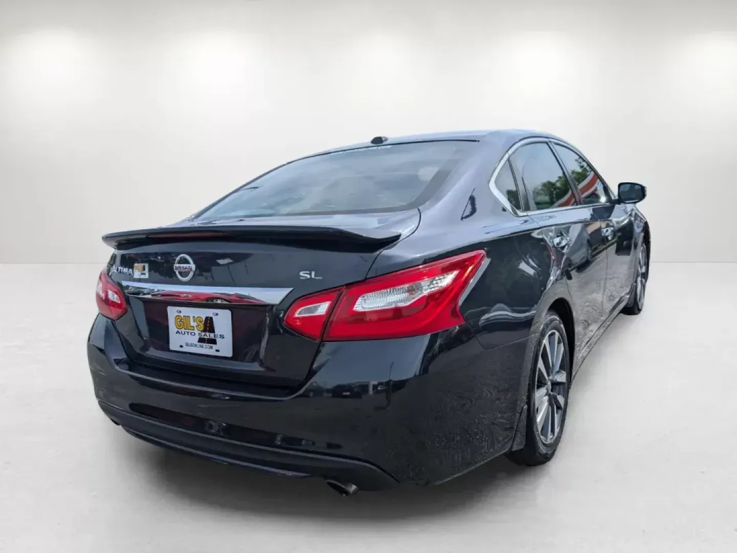 2016 /Charcoal Nissan Altima 2.5 SL (1N4AL3AP4GC) with an Regular Unleaded I-4 2.5 L/152 engine, 1-Speed CVT w/OD transmission, located at 7000 Northlake Connector, Columbus, GA, 31904, (706) 987-8085, 32.524975, -84.978134 - 2016 Nissan Altima 2.5 SL - Photo#4