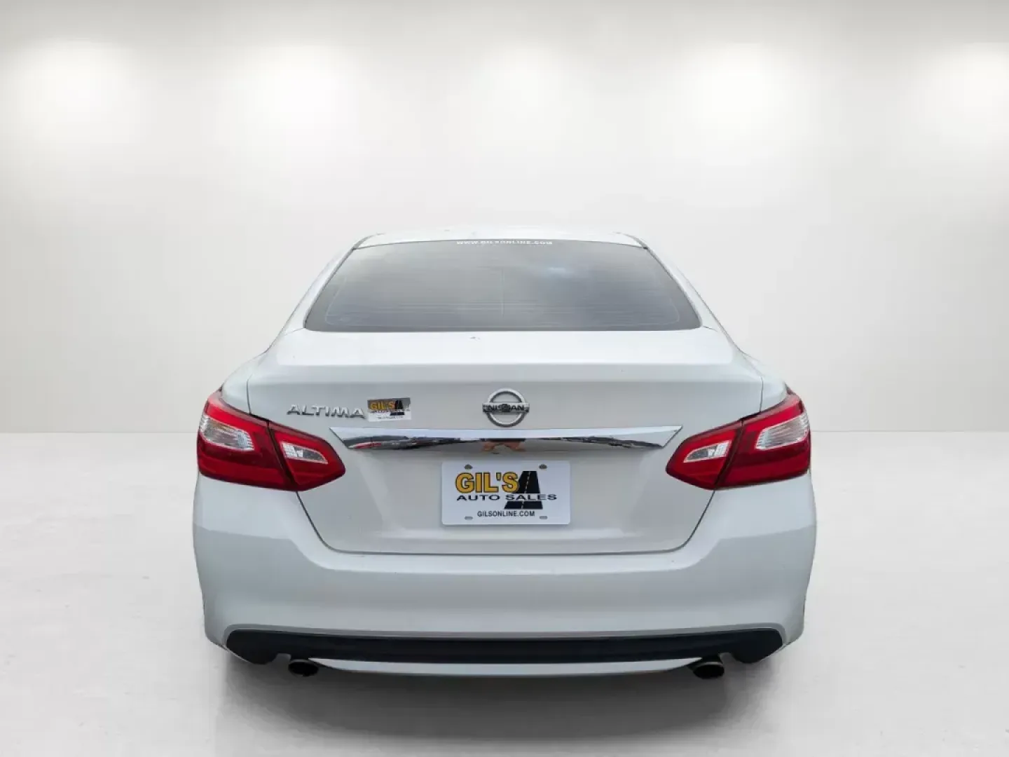2016 Nissan Altima 2.5 (1N4AL3AP8GN) with an Regular Unleaded I-4 2.5 L/152 engine, 1-Speed CVT w/OD transmission, located at 3959 U.S. 80 W, Phenix City, AL, 36870, (334) 297-4885, 32.469296, -85.135185 - 2016 Nissan Altima 2.5 - Photo#5