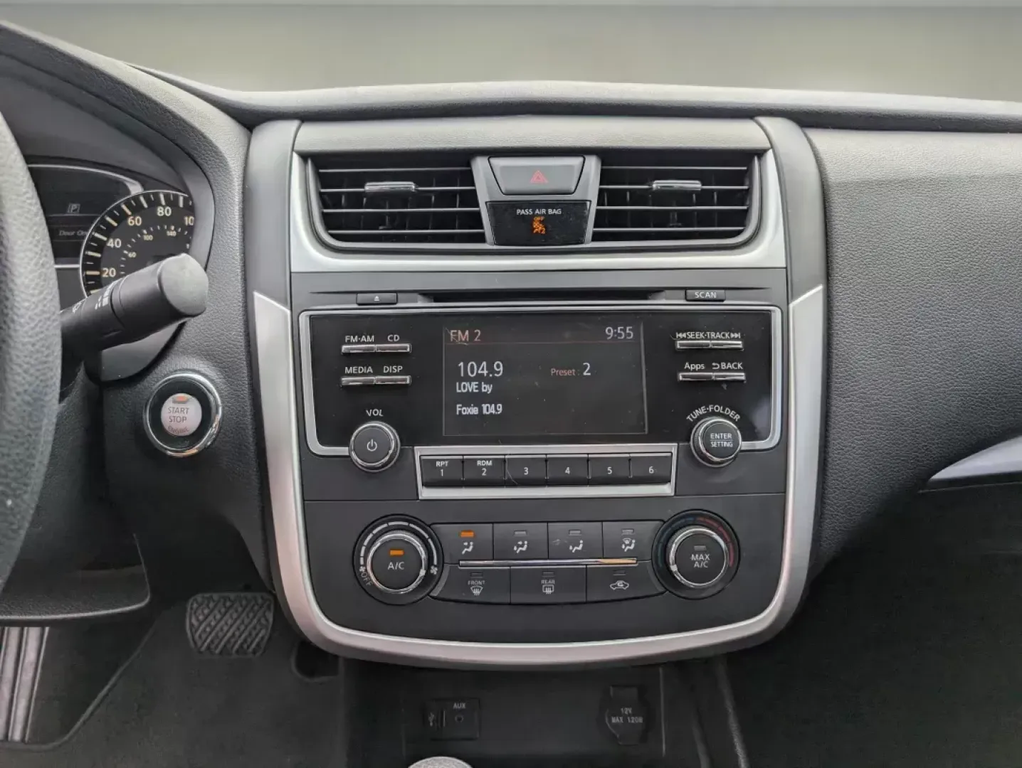 2016 Nissan Altima 2.5 (1N4AL3AP8GN) with an Regular Unleaded I-4 2.5 L/152 engine, 1-Speed CVT w/OD transmission, located at 3959 U.S. 80 W, Phenix City, AL, 36870, (334) 297-4885, 32.469296, -85.135185 - 2016 Nissan Altima 2.5 - Photo#14