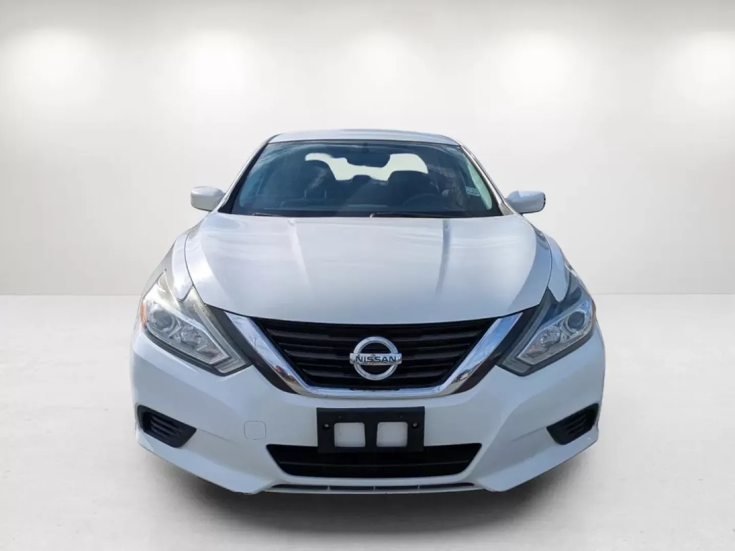2016 Nissan Altima 2.5 (1N4AL3AP8GN) with an Other engine, located at 804 22nd Ave, Phenix City, AL, 36870, (334) 297-1860, 32.484749, -85.024475 - **Drive Your Life Forward with This 2016 Nissan Altima at Gils Auto - Phenix City #2!**<br /> <br /> Are you seeking a reliable vehicle that fits seamlessly into your daily routine? Look no further than this 2016 Nissan Altima 2.5, available at Gils Auto - Phenix City #2, located in the heart of Phe - Photo#2