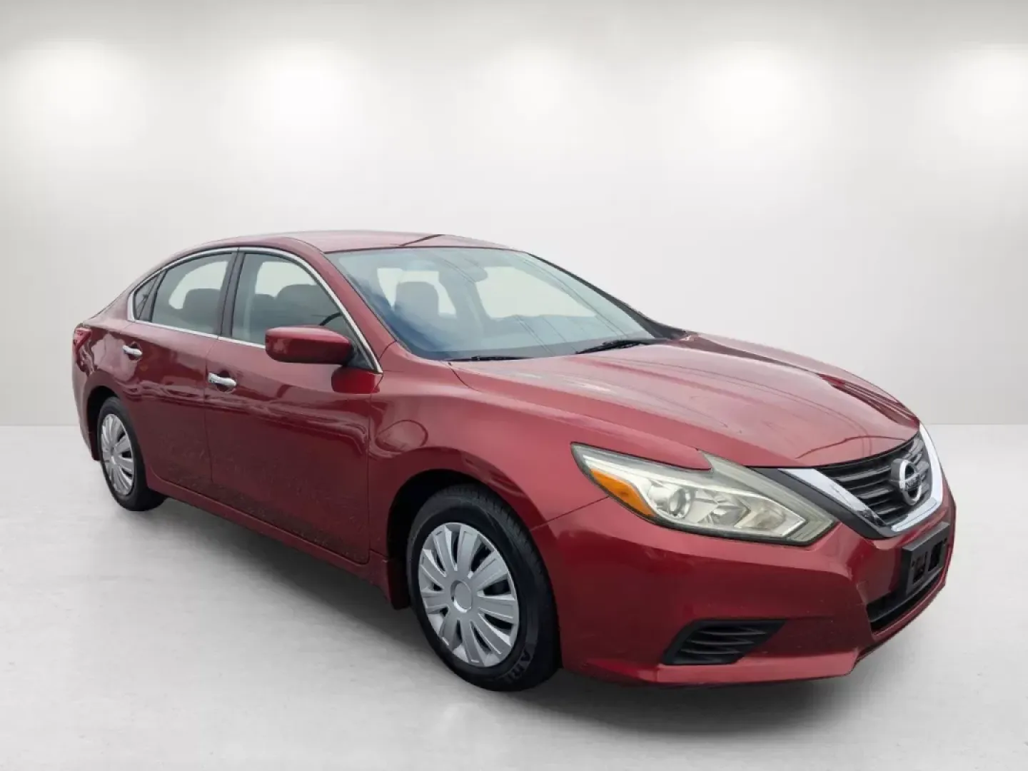 2016 /Charcoal Nissan Altima 2.5 S (1N4AL3AP2GN) with an Other engine, located at 5115 14th Ave., Columbus, GA, 31904, (706) 323-0345, 32.511494, -84.971046 - **Drive Your Dreams with the 2016 Nissan Altima 2.5 S at Gils Auto Perfect for Your Everyday Adventures!**<br /> <br /> Are you in search of a reliable sedan that's perfect for your daily commute or weekend escapades? Look no further than this stunning 2016 Nissan Altima 2.5 S, available now at Gil - Photo#2
