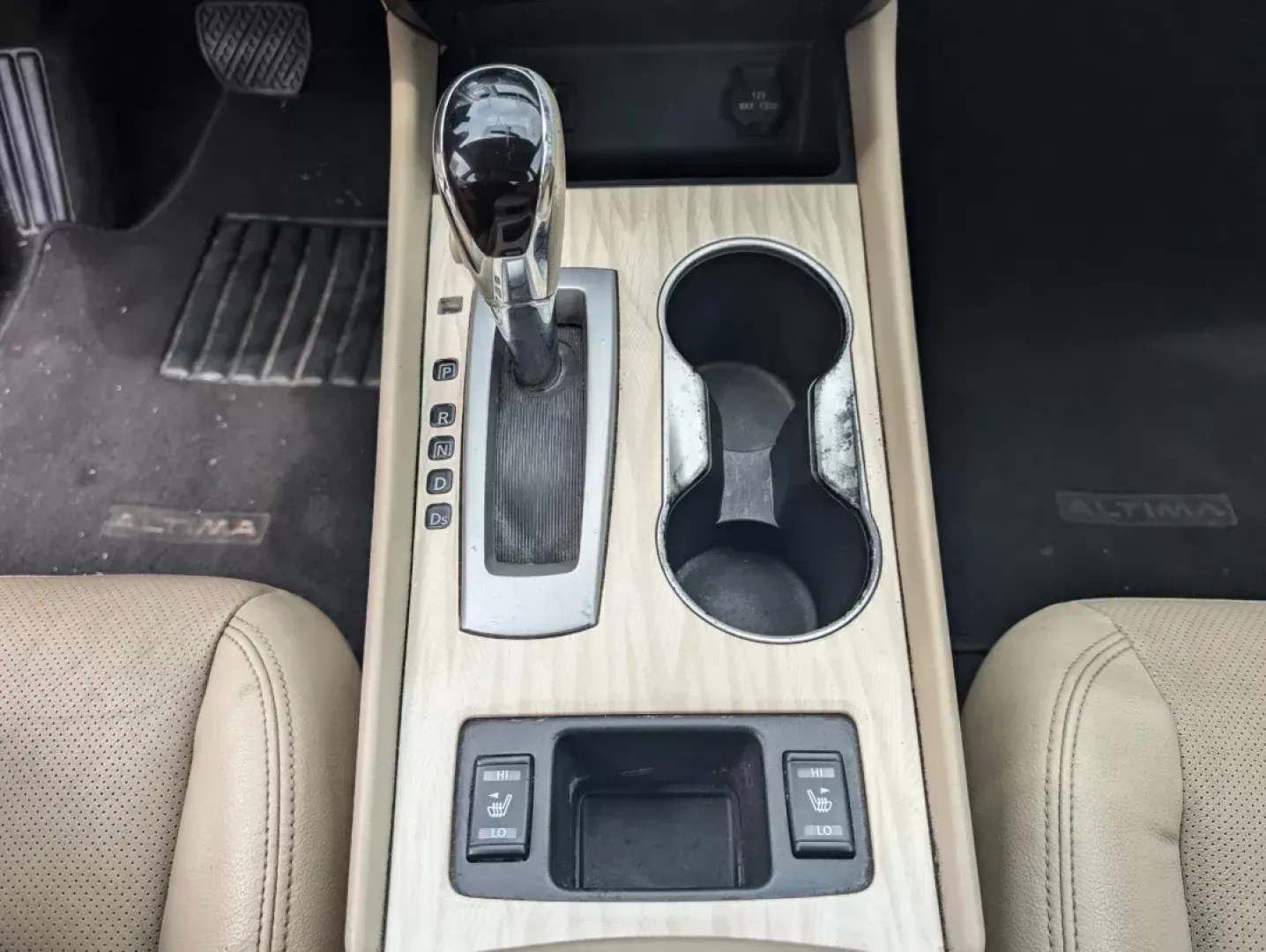 2016 /Beige Nissan Altima 2.5 SL (1N4AL3APXGC) with an Regular Unleaded I-4 2.5 L/152 engine, 1-Speed CVT w/OD transmission, located at 7000 Northlake Connector, Columbus, GA, 31904, (706) 987-8085, 32.524975, -84.978134 - 2016 Nissan Altima 2.5 SL - Photo#12