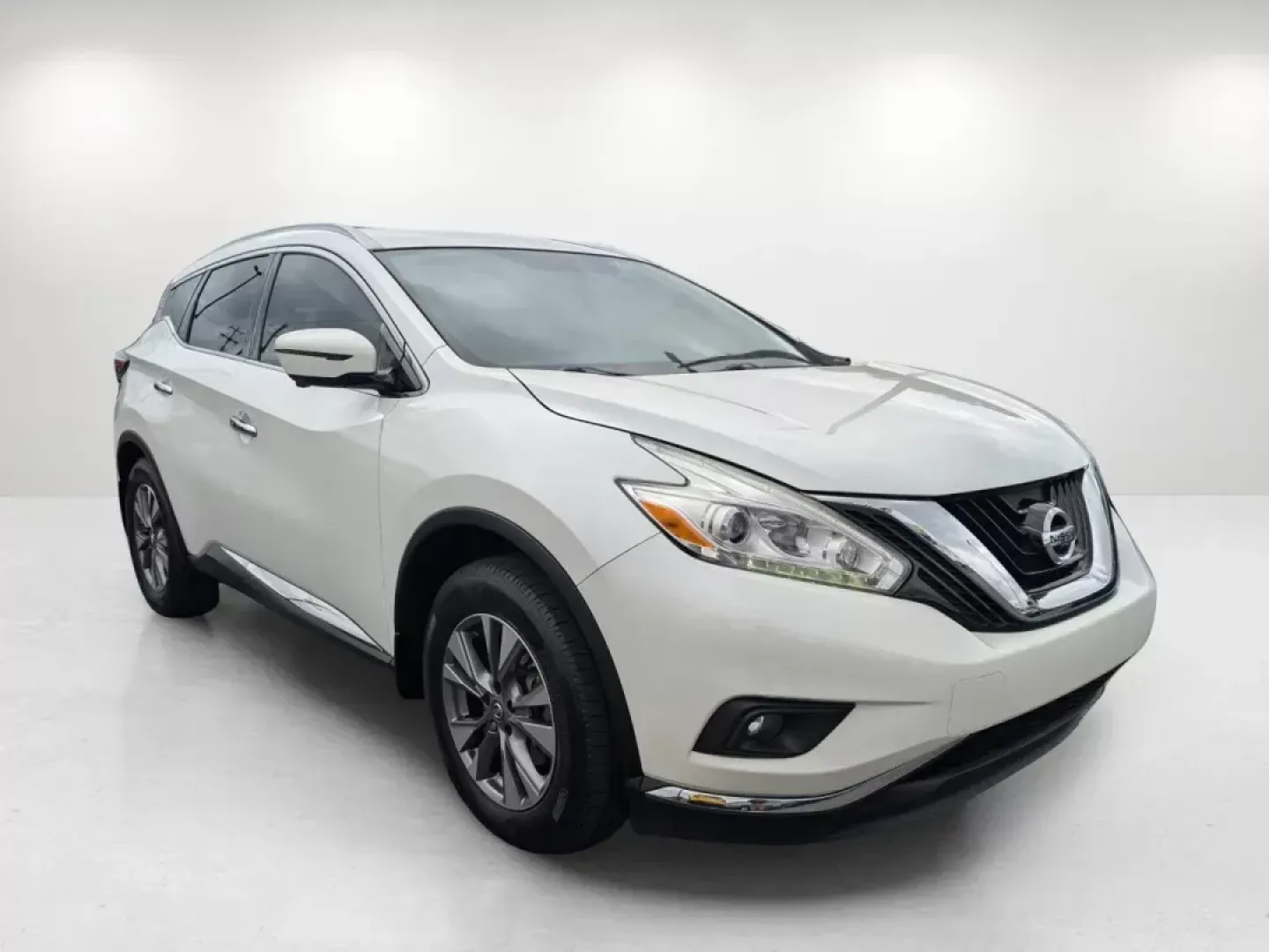 2016 /Black Nissan Murano SL (5N1AZ2MG7GN) with an Regular Unleaded V-6 3.5 L/213 engine, 1-Speed CVT w/OD transmission, located at 7000 Northlake Connector, Columbus, GA, 31904, (706) 987-8085, 32.524975, -84.978134 - 2016 Nissan Murano SL - Photo#6
