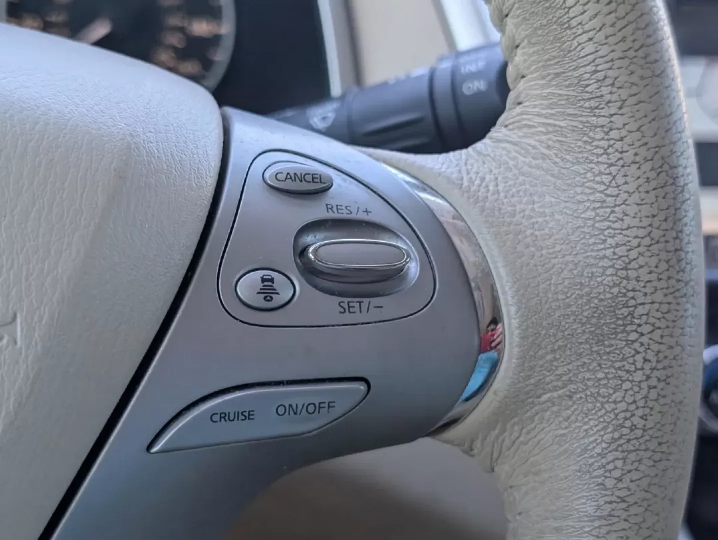 2016 /Beige Nissan Murano Platinum (5N1AZ2MG4GN) with an Other engine, located at 5115 14th Ave., Columbus, GA, 31904, (706) 323-0345, 32.511494, -84.971046 - Elevate your driving experience with the 2016 Nissan Murano Platinum, now available at Gils Auto in Phenix City, AL. Imagine cruising down the scenic U.S. 80 W, your family comfortably settled in the spacious interior of this stylish SUV, complete with luxurious beige leather-appointed seats and a p - Photo#21