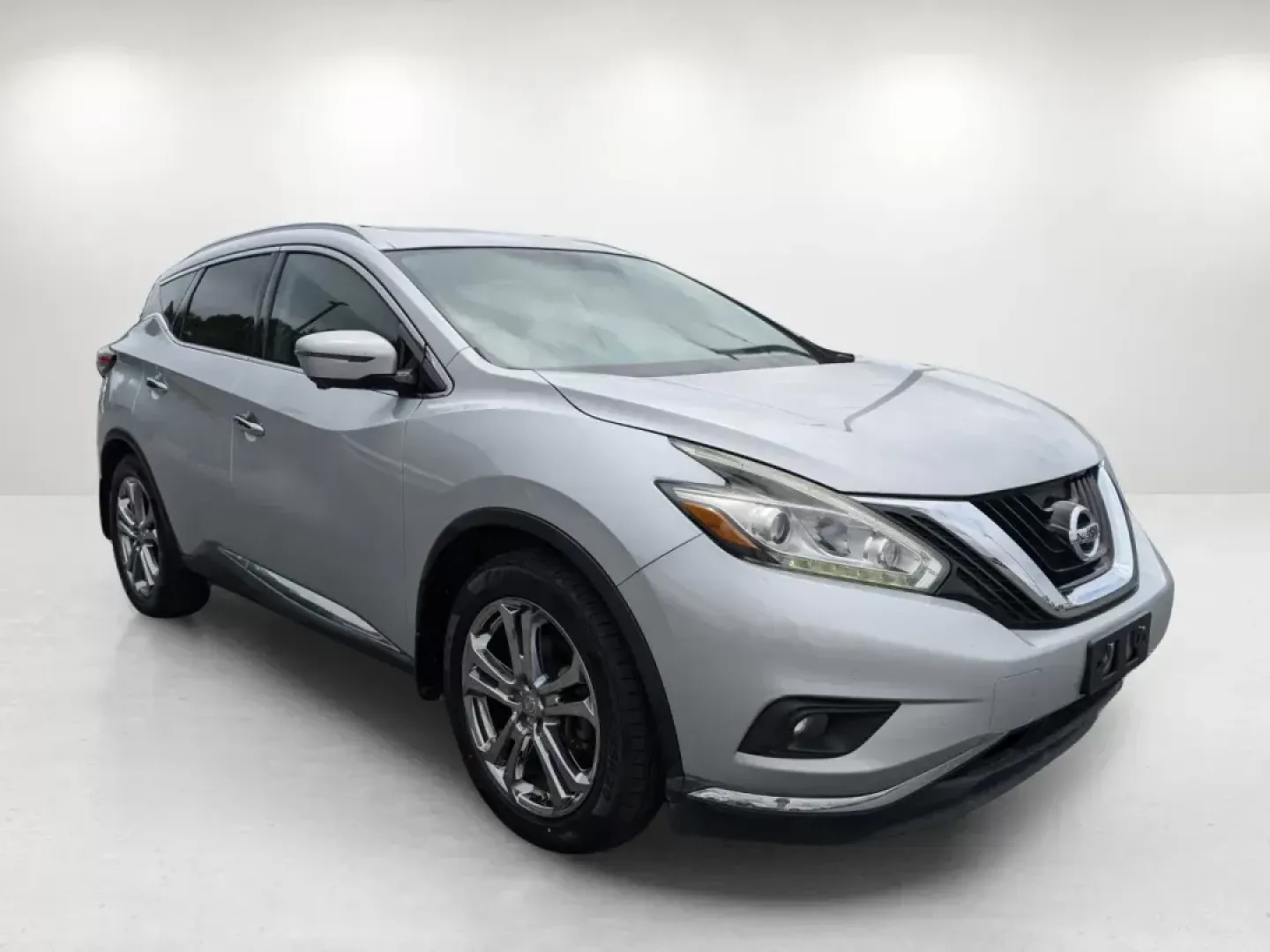 2016 Nissan Murano Platinum (5N1AZ2MH6GN) with an Regular Unleaded V-6 3.5 L/213 engine, 1-Speed CVT w/OD transmission, located at 7000 Northlake Connector, Columbus, GA, 31904, (706) 987-8085, 32.524975, -84.978134 - 2016 Nissan Murano Platinum - Photo#2