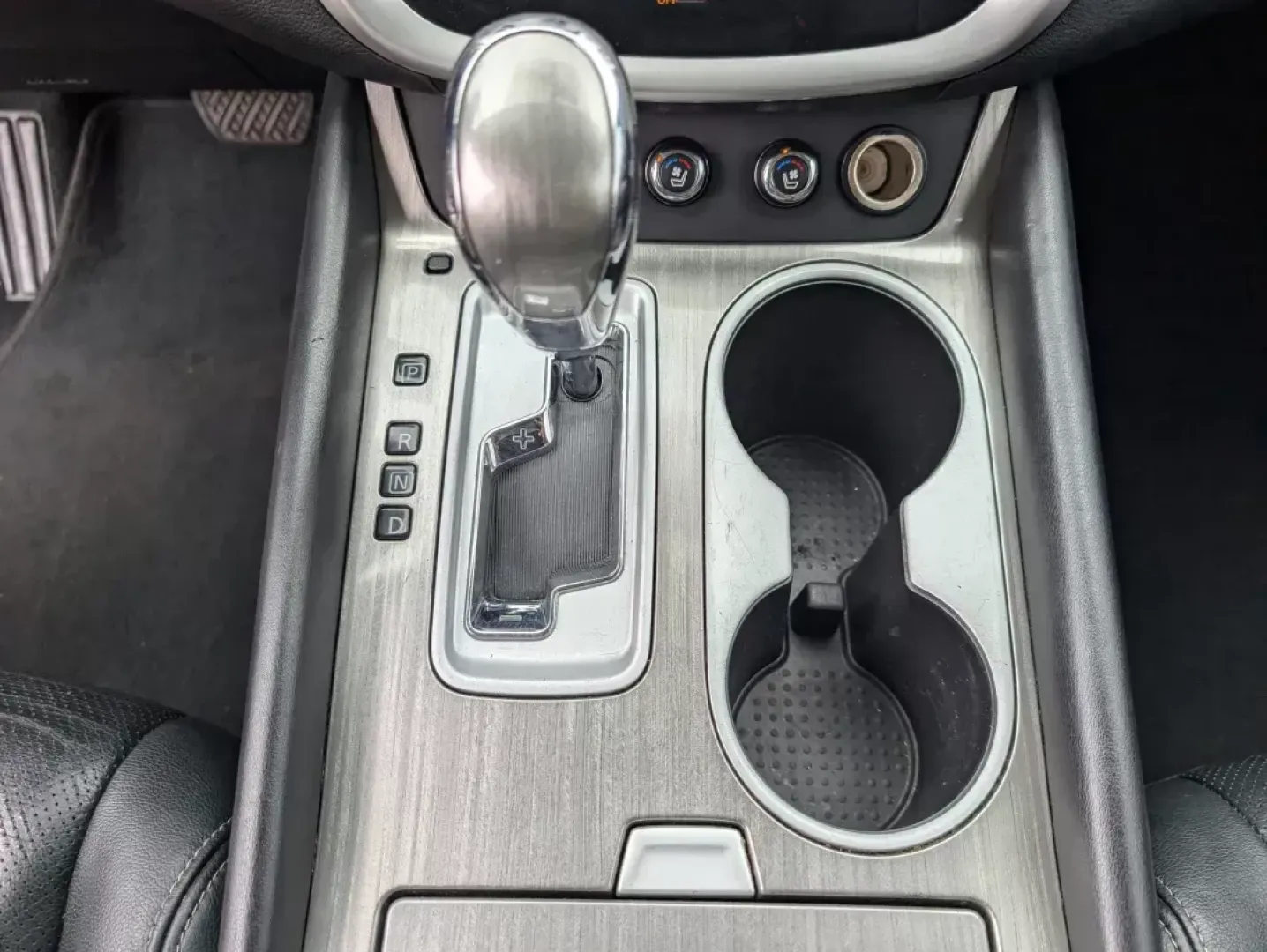 2016 Nissan Murano Platinum (5N1AZ2MH6GN) with an Regular Unleaded V-6 3.5 L/213 engine, 1-Speed CVT w/OD transmission, located at 7000 Northlake Connector, Columbus, GA, 31904, (706) 987-8085, 32.524975, -84.978134 - 2016 Nissan Murano Platinum - Photo#12