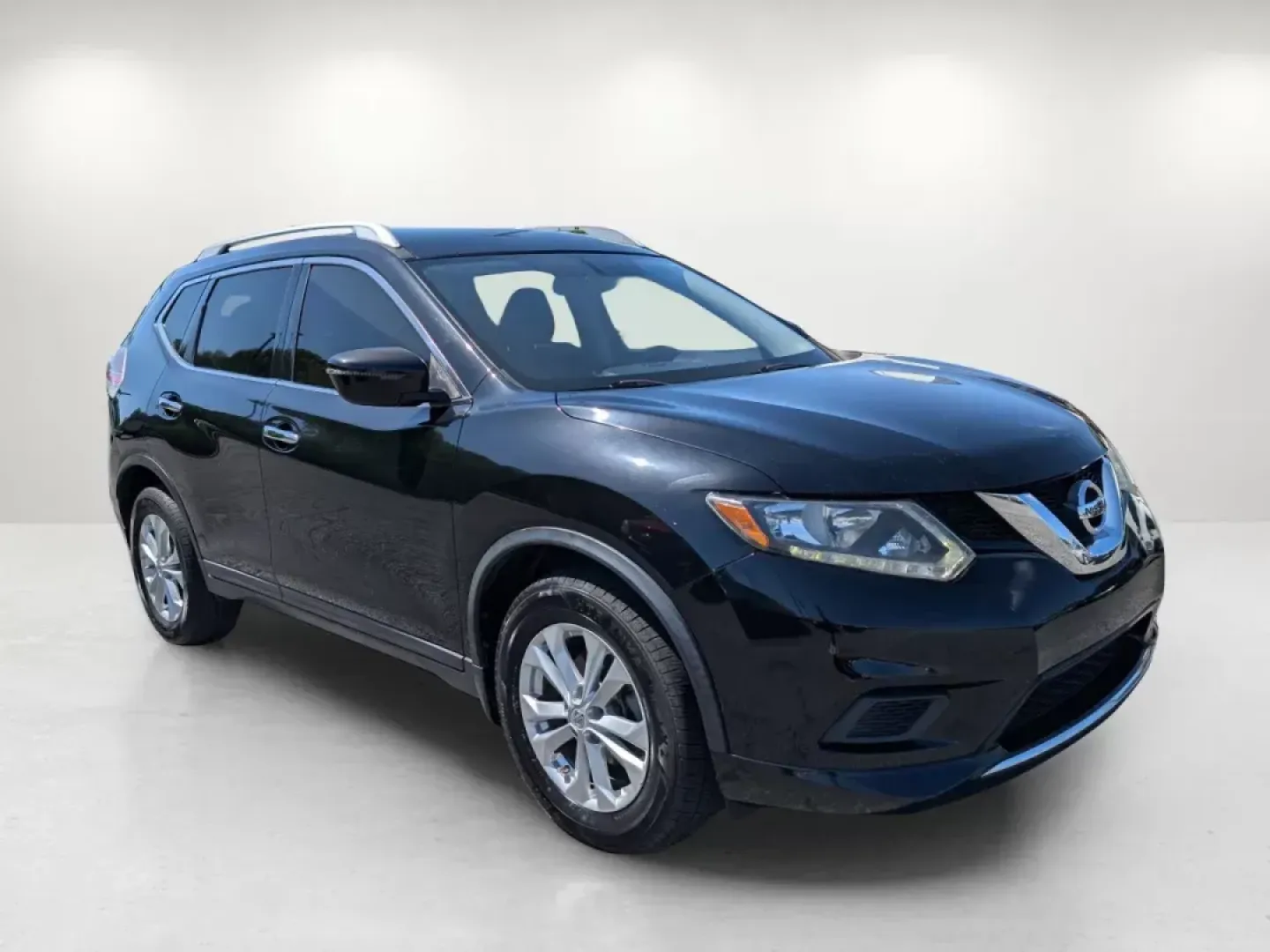 2016 /Charcoal Nissan Rogue SV (KNMAT2MT6GP) with an Regular Unleaded I-4 2.5 L/152 engine, 1-Speed CVT w/OD transmission, located at 521 Old Farm Lane Rd, Prattville, AL, 36066, (334) 325-1505, 32.482460, -86.416367 - 2016 Nissan Rogue SV - Photo#2
