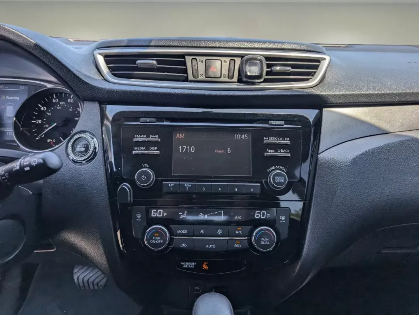 2016 /Charcoal Nissan Rogue SV (KNMAT2MT6GP) with an Regular Unleaded I-4 2.5 L/152 engine, 1-Speed CVT w/OD transmission, located at 521 Old Farm Lane Rd, Prattville, AL, 36066, (334) 325-1505, 32.482460, -86.416367 - 2016 Nissan Rogue SV - Photo#15