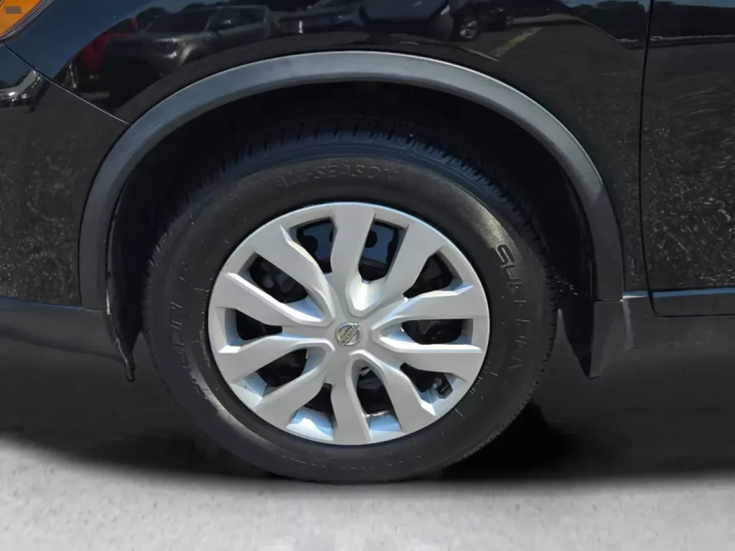 2016 /Almond Nissan Rogue S (JN8AT2MT6GW) with an Other engine, located at 5115 14th Ave., Columbus, GA, 31904, (706) 323-0345, 32.511494, -84.971046 - **Experience Adventure and Comfort with the 2016 Nissan Rogue at Gils Auto - Columbus!**<br /> <br /> Are you on the hunt for an SUV that combines spaciousness, technology, and reliability for your family's next adventure? Look no further than the 2016 Nissan Rogue, available now at Gils Auto, locat - Photo#8