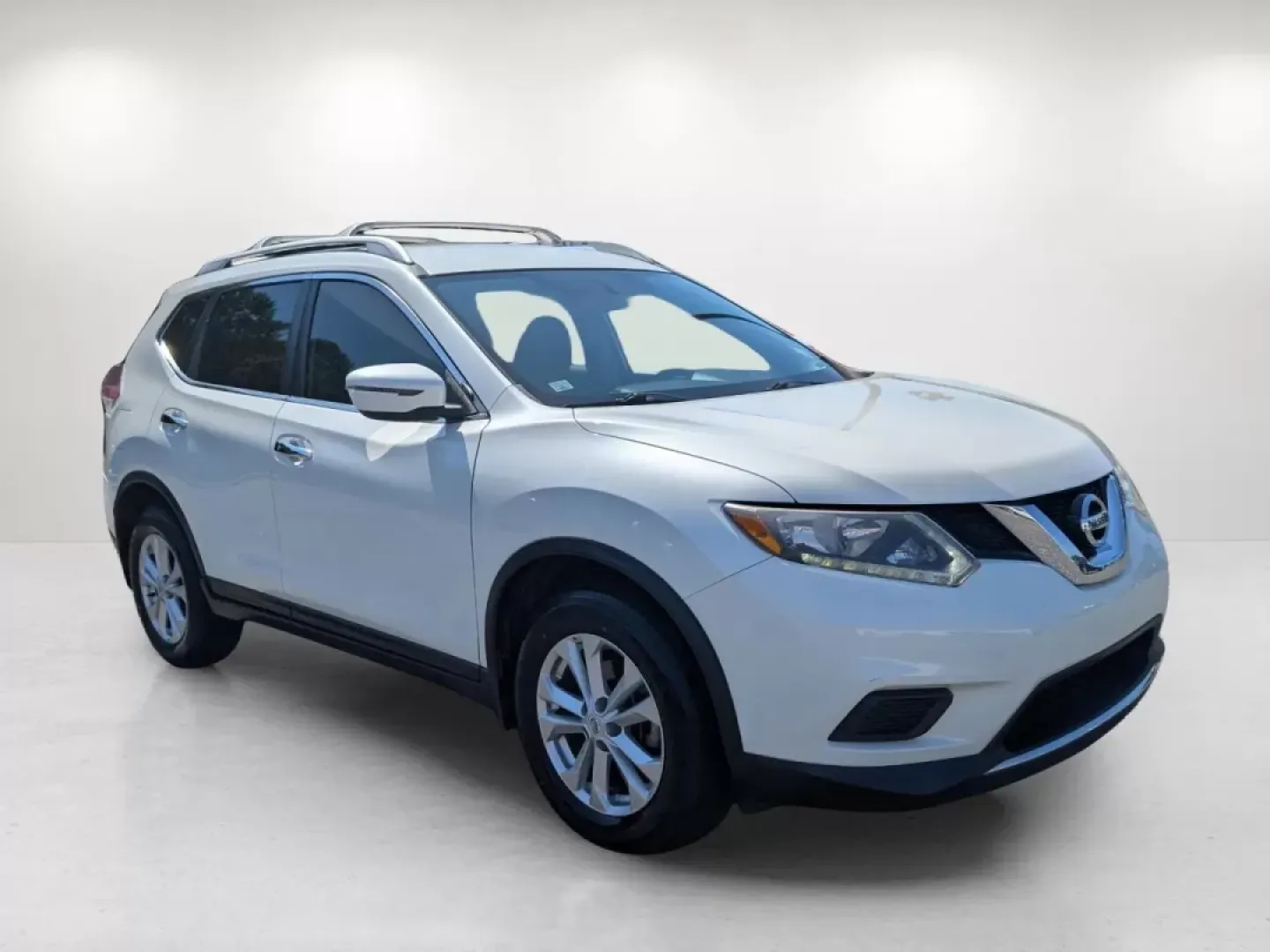 2016 /Charcoal Nissan Rogue SV (KNMAT2MV2GP) with an Other engine, located at 521 Old Farm Lane Rd, Prattville, AL, 36066, (334) 325-1505, 32.482460, -86.416367 - **Unleash Your Adventurous Spirit with the 2016 Nissan Rogue SV AWD at Gils Auto - Phenix City!**<br /> <br /> If you're looking for a versatile SUV that perfectly balances comfort and performance for your active lifestyle, the 2016 Nissan Rogue SV AWD is your ideal match! Whether you're navigating - Photo#2