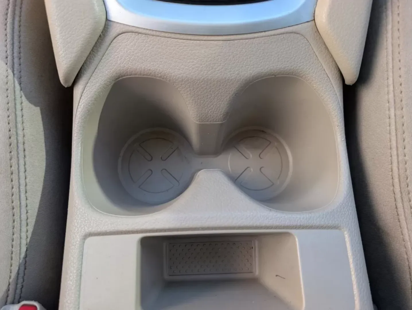 2016 /Almond Nissan Rogue SV (5N1AT2MT5GC) with an Other engine, located at 804 22nd Ave, Phenix City, AL, 36870, (334) 297-1860, 32.484749, -85.024475 - 2016 Nissan Rogue SV - Photo#12