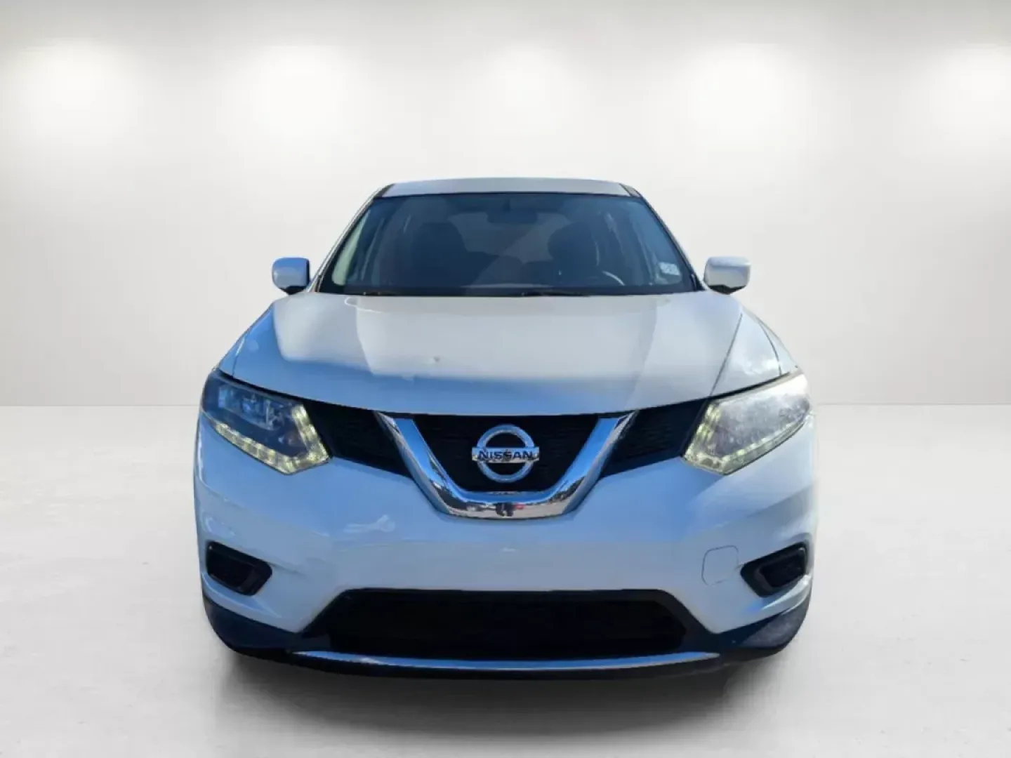 2016 Nissan Rogue SV (5N1AT2MV4GC) with an Other engine, located at 5115 14th Ave., Columbus, GA, 31904, (706) 323-0345, 32.511494, -84.971046 - **Adventure Awaits with the 2016 Nissan Rogue SV AWD Your Next Family SUV!**<br /> <br /> Are you in search of the perfect vehicle that balances everyday practicality with a touch of adventure? Look no further than the 2016 Nissan Rogue SV AWD, now available at Gils Auto in Columbus, GA. This versa - Photo#2