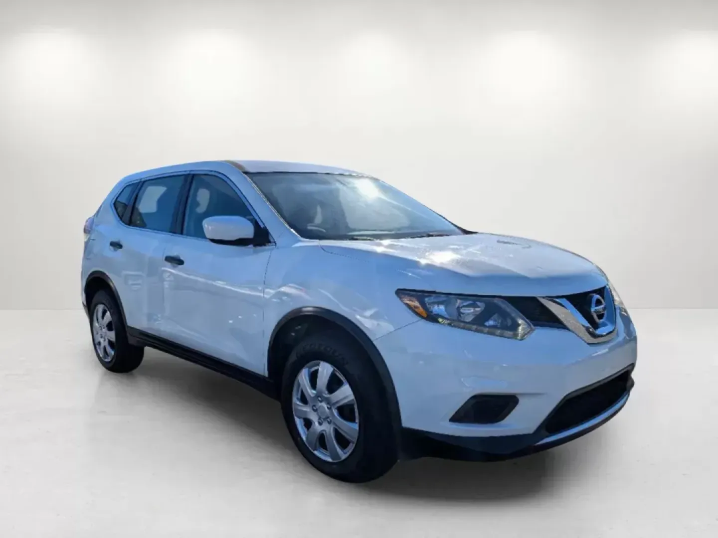 2016 Nissan Rogue SV (5N1AT2MV4GC) with an Other engine, located at 5115 14th Ave., Columbus, GA, 31904, (706) 323-0345, 32.511494, -84.971046 - **Adventure Awaits with the 2016 Nissan Rogue SV AWD Your Next Family SUV!**<br /> <br /> Are you in search of the perfect vehicle that balances everyday practicality with a touch of adventure? Look no further than the 2016 Nissan Rogue SV AWD, now available at Gils Auto in Columbus, GA. This versa - Photo#3
