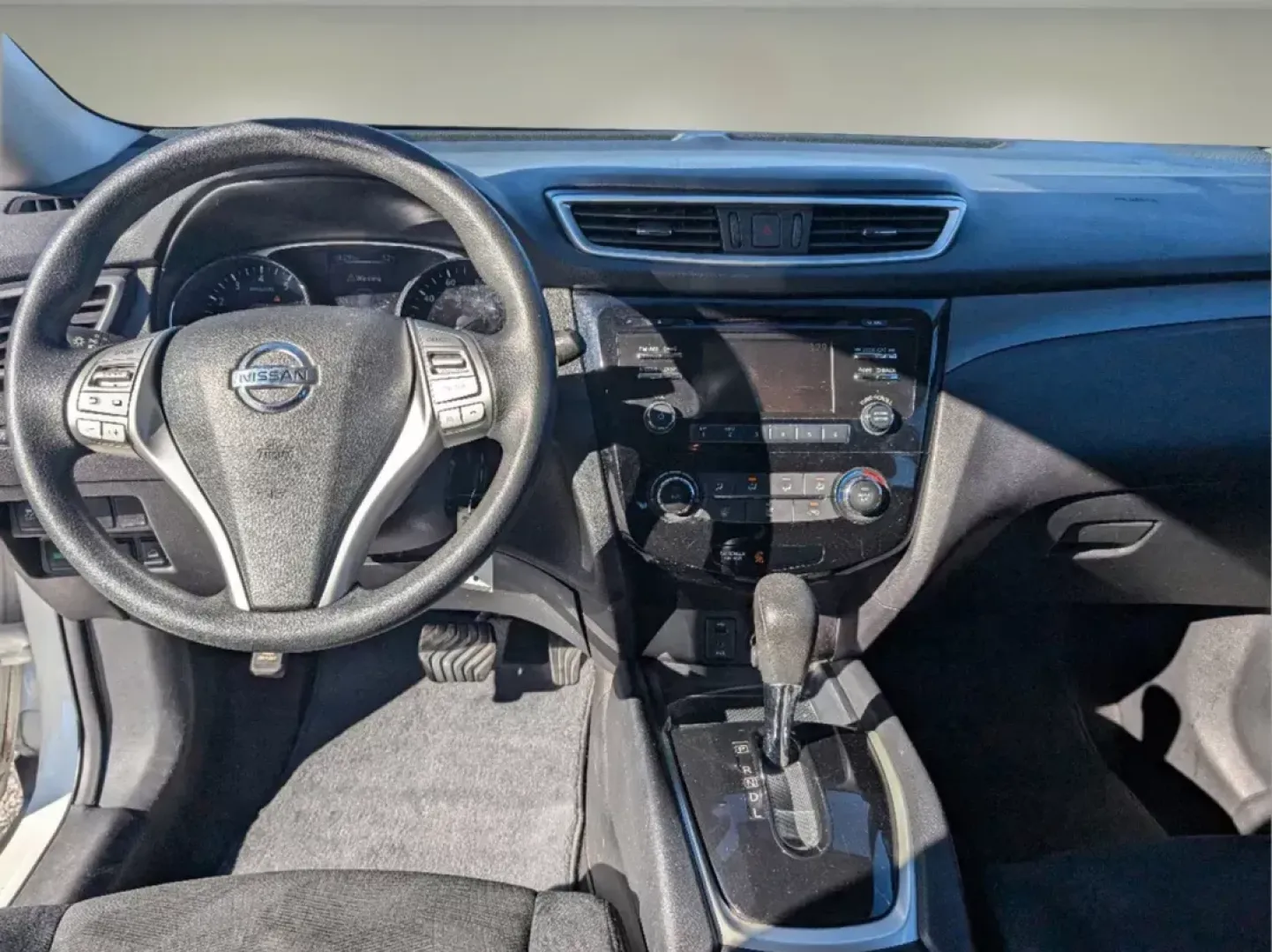 2016 Nissan Rogue SV (5N1AT2MV4GC) with an Other engine, located at 5115 14th Ave., Columbus, GA, 31904, (706) 323-0345, 32.511494, -84.971046 - **Adventure Awaits with the 2016 Nissan Rogue SV AWD Your Next Family SUV!**<br /> <br /> Are you in search of the perfect vehicle that balances everyday practicality with a touch of adventure? Look no further than the 2016 Nissan Rogue SV AWD, now available at Gils Auto in Columbus, GA. This versa - Photo#12