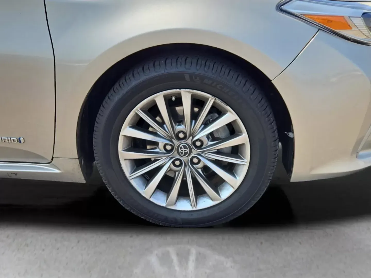 2016 Toyota Avalon Hybrid Limited (4T1BD1EBXGU) with an Other engine, located at 521 Old Farm Lane Rd, Prattville, AL, 36066, (334) 325-1505, 32.482460, -86.416367 - **Elevate Your Driving Experience with the 2016 Toyota Avalon Hybrid Perfect for Family Adventures and Daily Commuting!**<br /> <br /> Are you in search of a vehicle that seamlessly integrates luxury, efficiency, and practicality? Look no further than the 2016 Toyota Avalon Hybrid, now available at - Photo#3