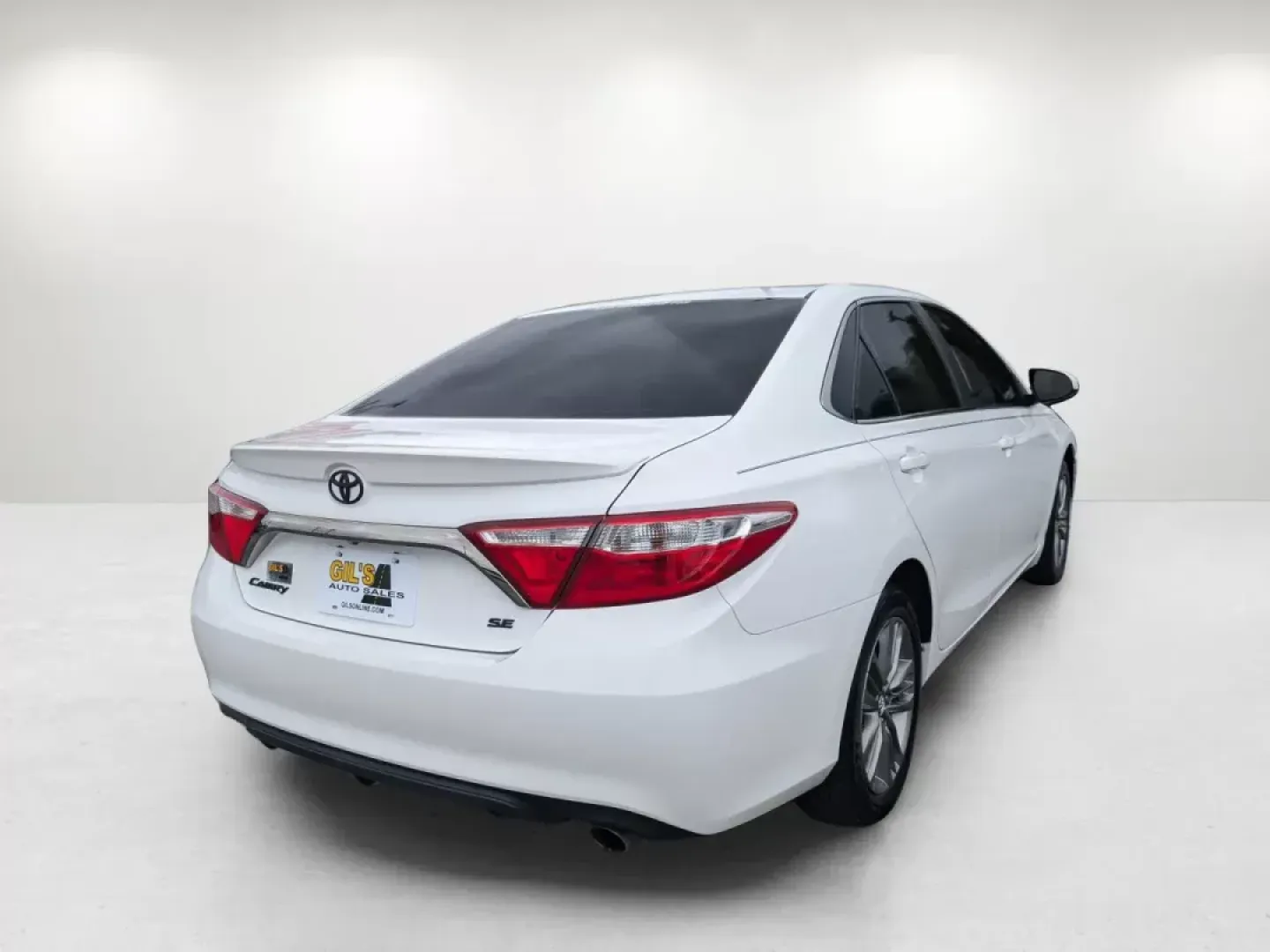 2016 Toyota Camry SE (4T1BF1FK5GU) with an Regular Unleaded I-4 2.5 L/152 engine, 6-Speed Automatic w/OD transmission, located at 521 Old Farm Lane Rd, Prattville, AL, 36066, (334) 325-1505, 32.482460, -86.416367 - 2016 Toyota Camry SE - Photo#4