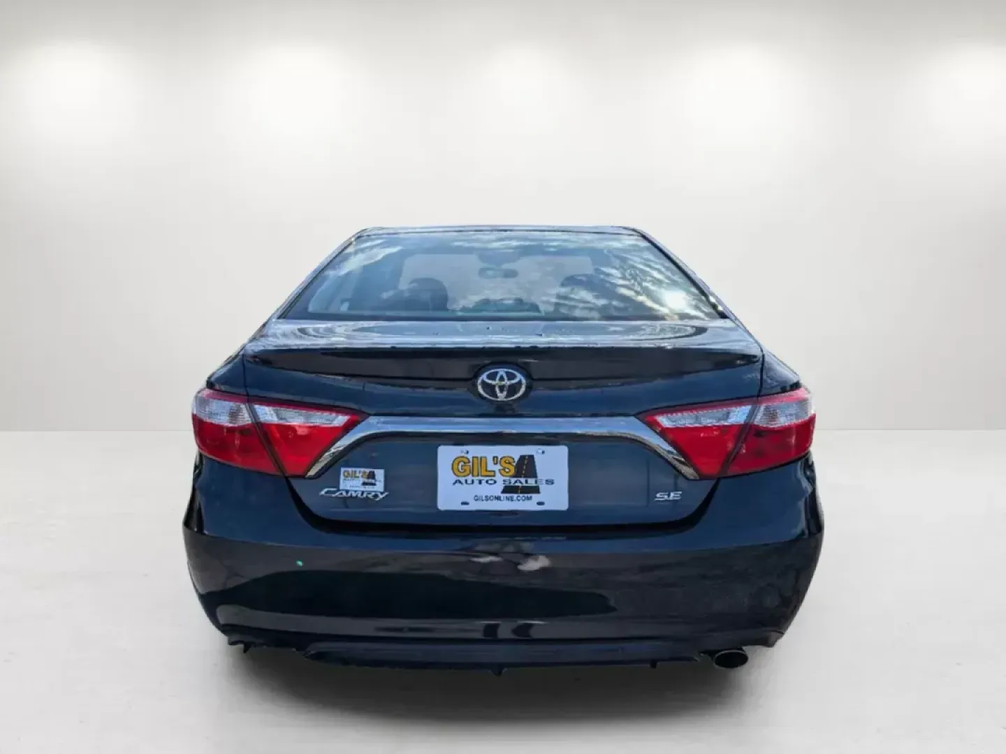 2016 Toyota Camry SE (4T1BF1FK7GU) with an Regular Unleaded I-4 2.5 L/152 engine, 6-Speed Automatic w/OD transmission, located at 7000 Northlake Connector, Columbus, GA, 31904, (706) 987-8085, 32.524975, -84.978134 - 2016 Toyota Camry SE - Photo#6