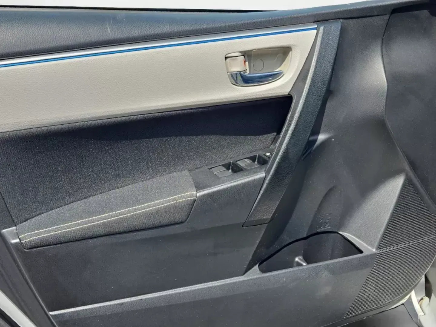 2016 Toyota Corolla (2T1BURHE3GC) with an Other engine, located at 804 22nd Ave, Phenix City, AL, 36870, (334) 297-1860, 32.484749, -85.024475 - 2016 Toyota Corolla - Photo#9