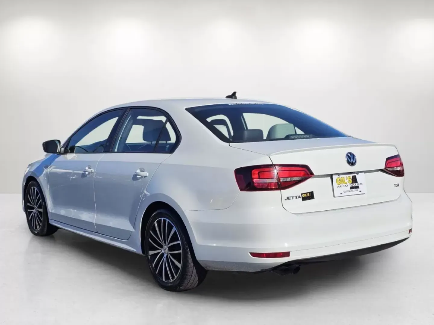 2016 Volkswagen Jetta 1.8T Sport (3VWD17AJ2GM) with an Other engine, located at 804 22nd Ave, Phenix City, AL, 36870, (334) 297-1860, 32.484749, -85.024475 - **Experience the Road Ahead with This 2016 Volkswagen Jetta 1.8T Sport at Gils Auto Phenix City**<br /> <br /> Are you seeking a reliable and stylish sedan that fits seamlessly into your lifestyle? Whether you're commuting to work, running errands around Phenix City, or heading out on weekend adven - Photo#6