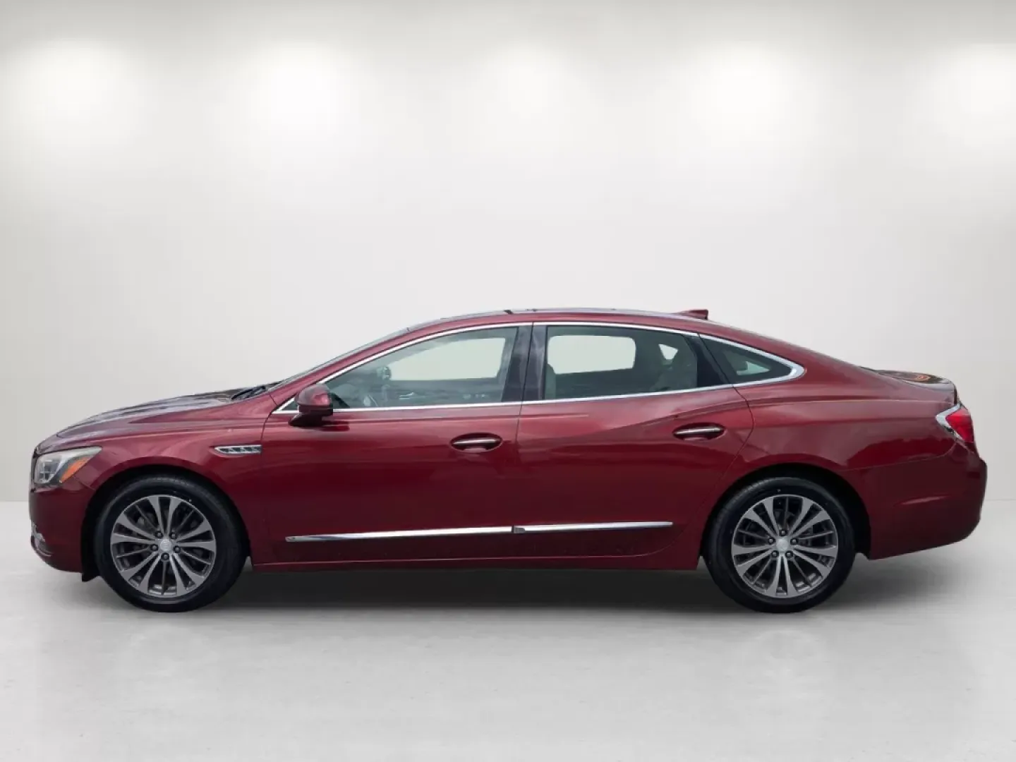 2017 /Light Neutral Buick LaCrosse Essence (1G4ZP5SS1HU) with an Other engine, located at 1430 Gateway Drive, Opelika, AL, 36801, (334) 239-0944, 32.637871, -85.409790 - **Experience Luxury and Comfort with the 2017 Buick LaCrosse Essence Perfect for Your Next Adventure!**<br /> <br /> Are you in search of a stylish and versatile sedan that effortlessly combines luxury with practicality? Look no further than the 2017 Buick LaCrosse Essence, now available at Gils Au - Photo#7