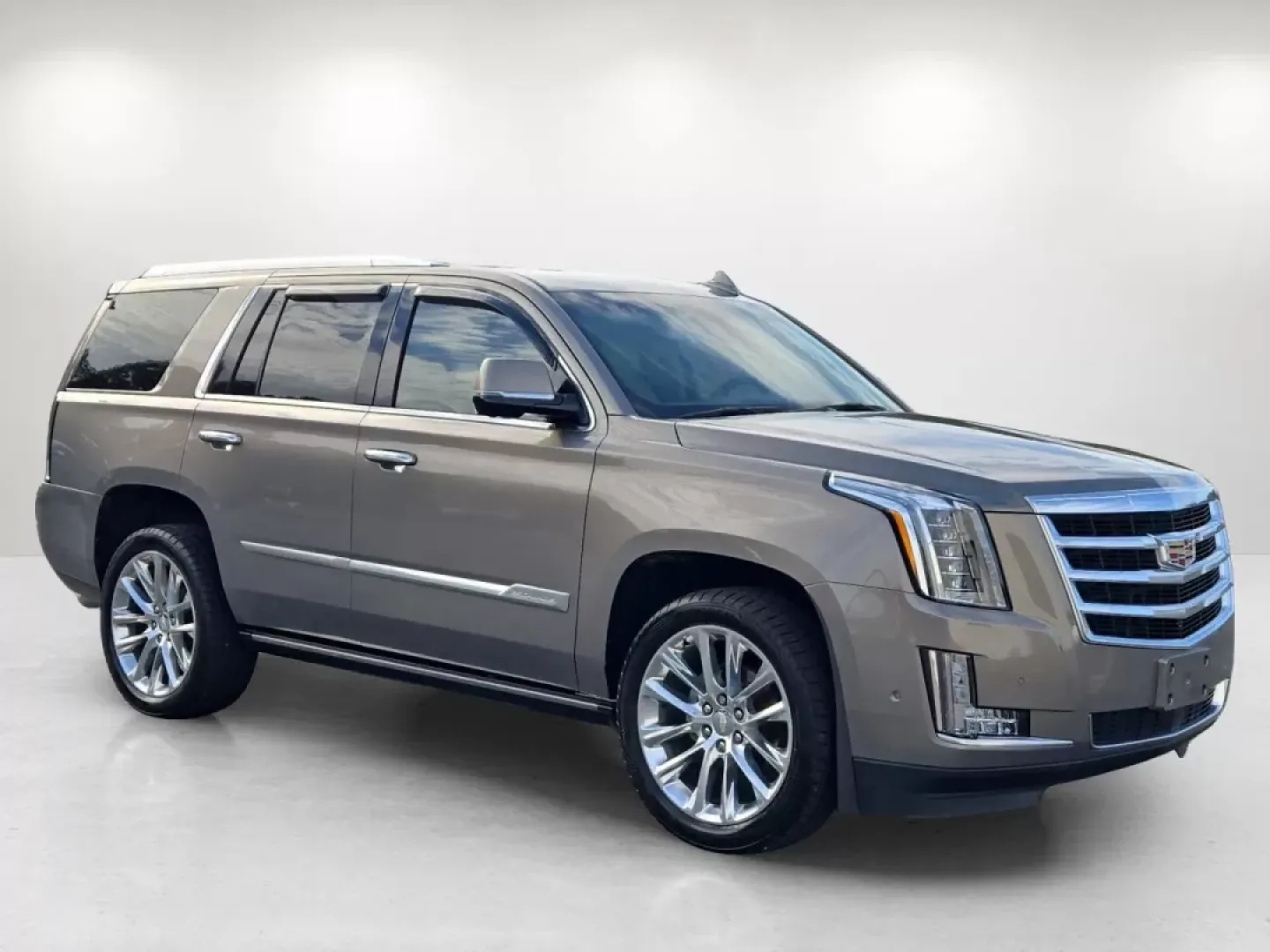 2017 /Shale with Cocoa Accents Cadillac Escalade Premium Luxury (1GYS3CKJ9HR) with an Other engine, located at 3959 U.S. 80 W, Phenix City, AL, 36870, (334) 297-4885, 32.469296, -85.135185 - Unleash your adventurous spirit with the stunning 2017 Cadillac Escalade Premium Luxury, now available at Gils Auto in Phenix City, AL. This SUV is not just a mode of transportation; it's a lifestyle choice perfect for families, weekend warriors, and those who appreciate the finer things in life. Wh - Photo#4