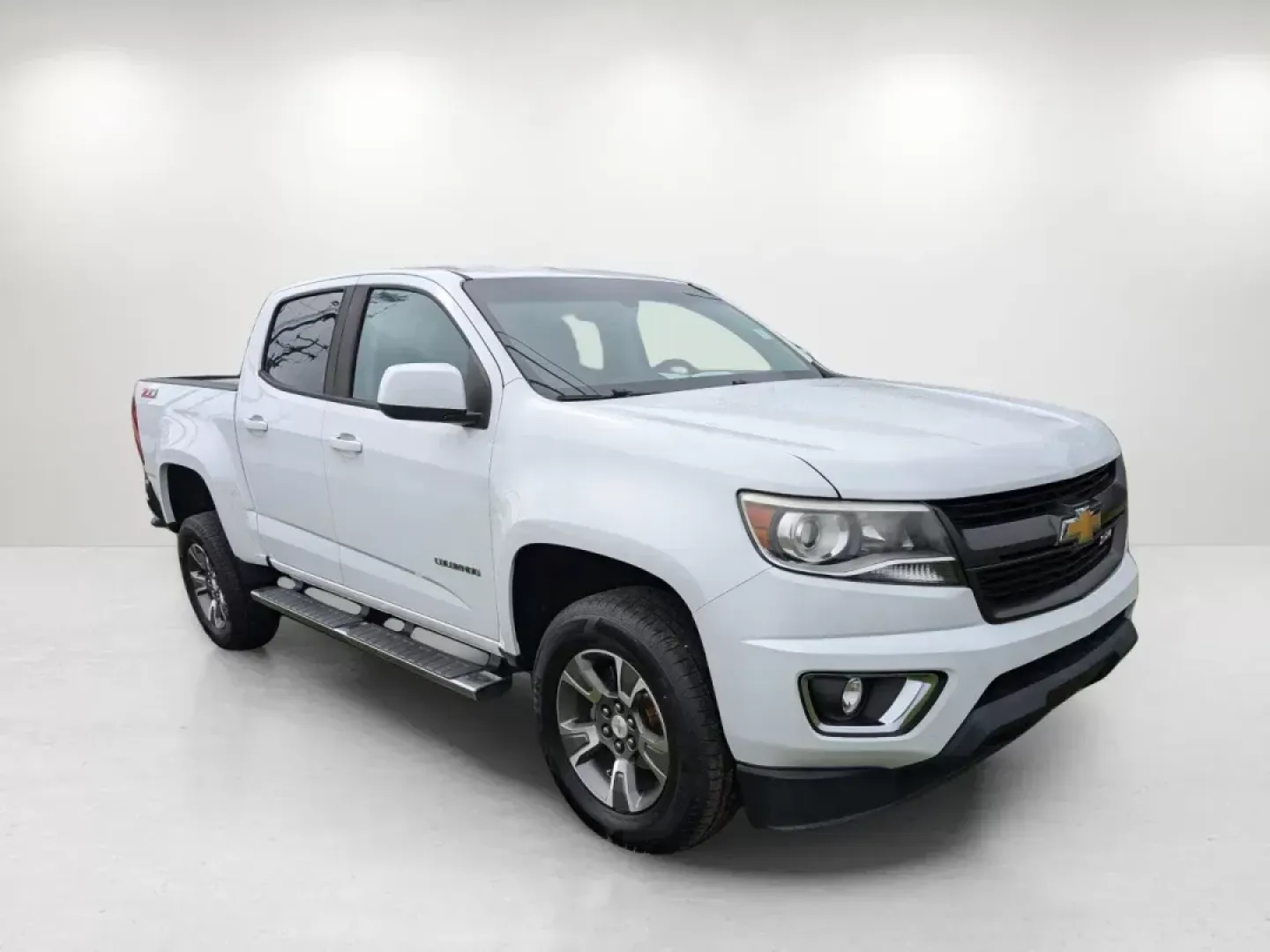 2017 /Jet Black Chevrolet Colorado 2WD Z71 (1GCGSDENXH1) with an Gas V6 3.6L/222 engine, 8-Speed Automatic transmission, located at 5115 14th Ave., Columbus, GA, 31904, (706) 323-0345, 32.511494, -84.971046 - 2017 Chevrolet Colorado 2WD Z71 - Photo#2