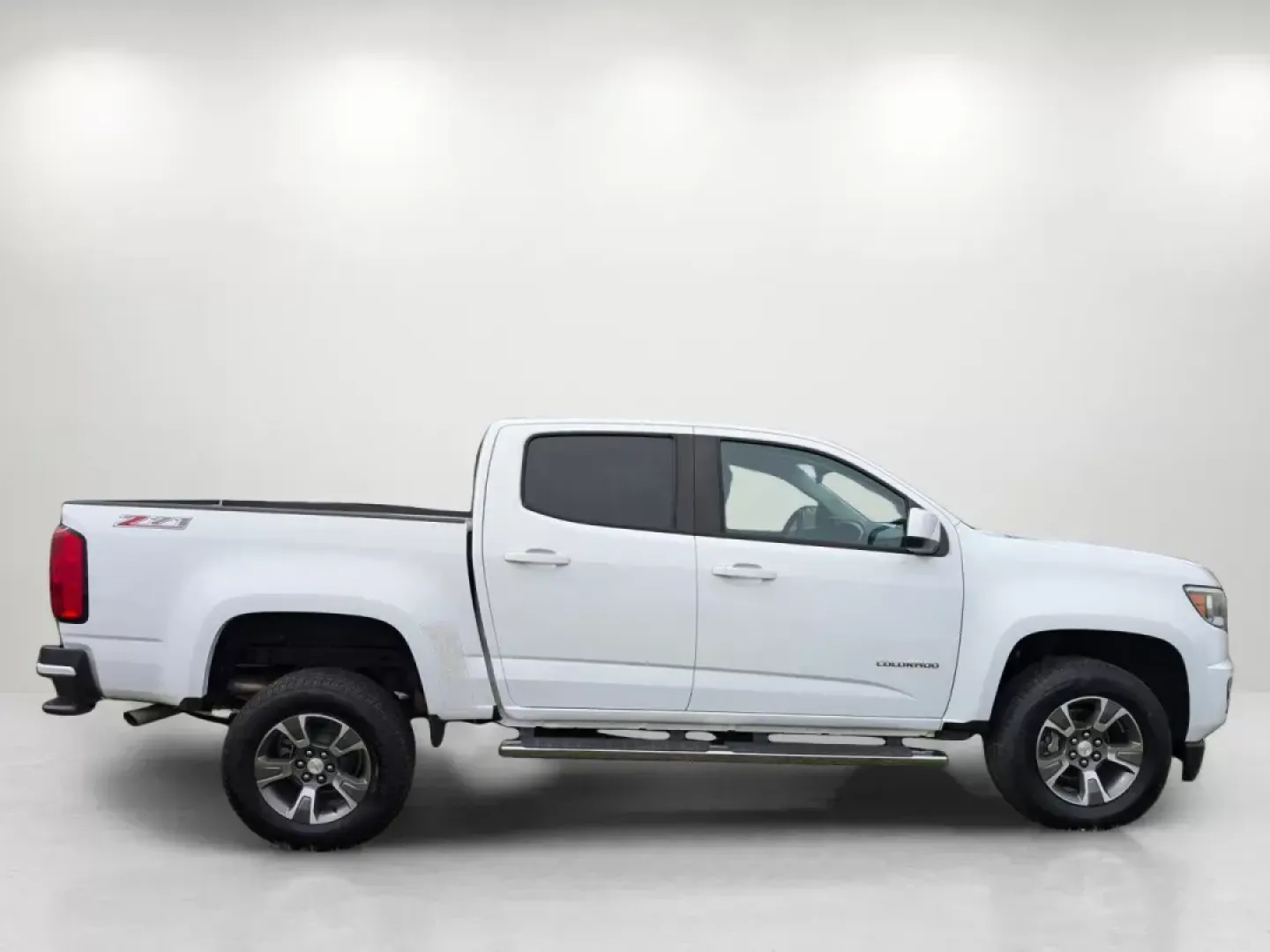 2017 /Jet Black Chevrolet Colorado 2WD Z71 (1GCGSDENXH1) with an Gas V6 3.6L/222 engine, 8-Speed Automatic transmission, located at 5115 14th Ave., Columbus, GA, 31904, (706) 323-0345, 32.511494, -84.971046 - 2017 Chevrolet Colorado 2WD Z71 - Photo#3