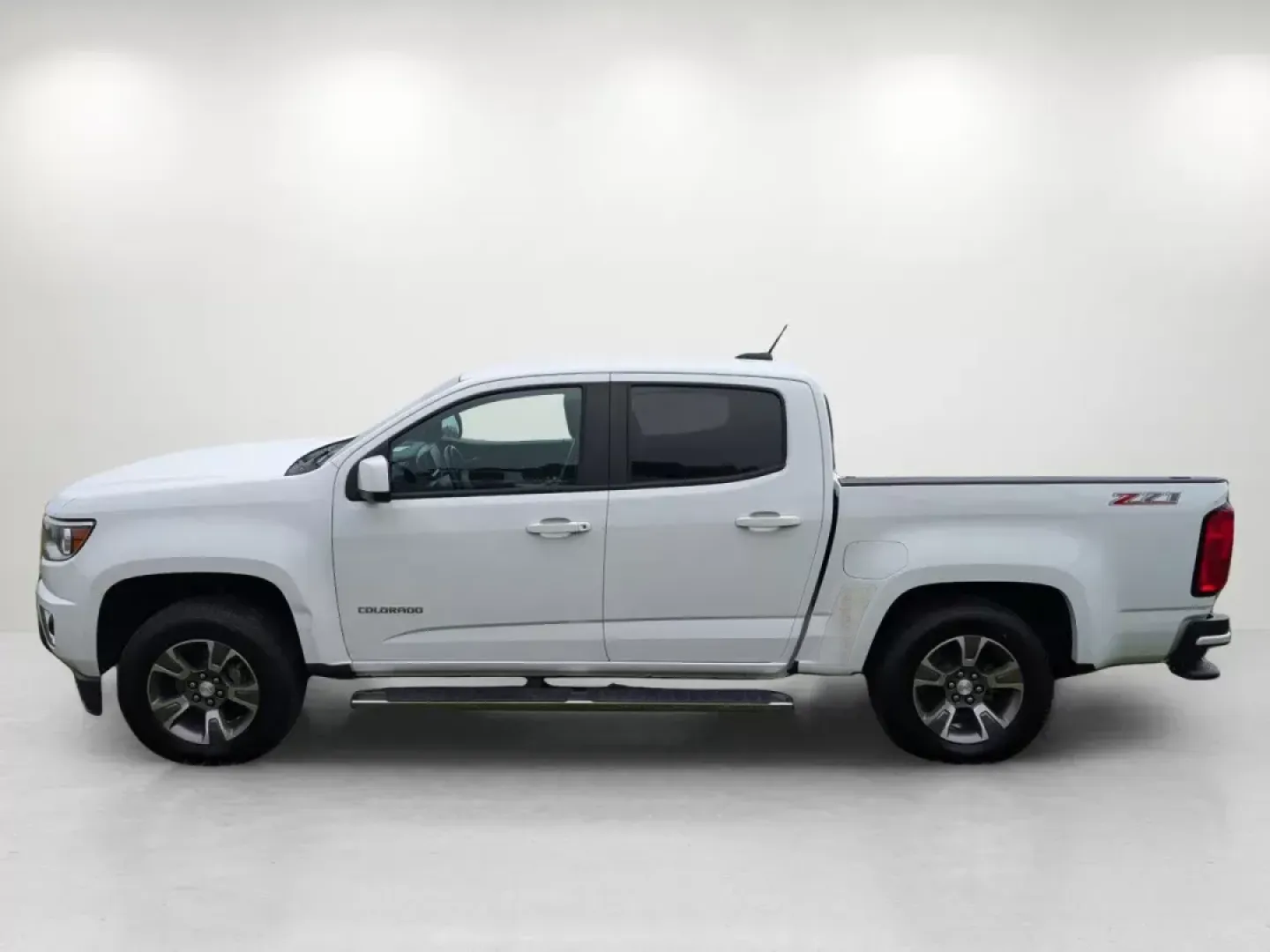 2017 /Jet Black Chevrolet Colorado 2WD Z71 (1GCGSDENXH1) with an Gas V6 3.6L/222 engine, 8-Speed Automatic transmission, located at 5115 14th Ave., Columbus, GA, 31904, (706) 323-0345, 32.511494, -84.971046 - 2017 Chevrolet Colorado 2WD Z71 - Photo#7