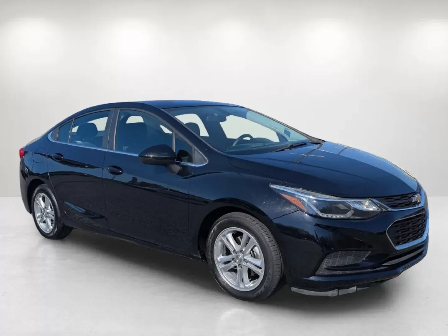 2017 /Jet Black Chevrolet Cruze LT (1G1BE5SM1H7) with an Other engine, located at 1430 Gateway Drive, Opelika, AL, 36801, (334) 239-0944, 32.637871, -85.409790 - 2017 Chevrolet Cruze LT - Photo#2