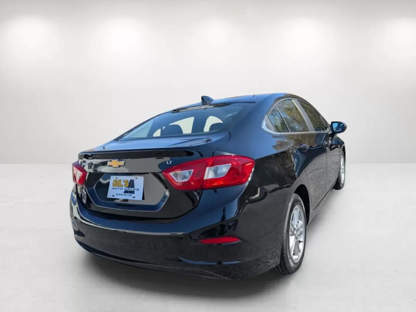 2017 /Jet Black Chevrolet Cruze LT (1G1BE5SM1H7) with an Other engine, located at 1430 Gateway Drive, Opelika, AL, 36801, (334) 239-0944, 32.637871, -85.409790 - 2017 Chevrolet Cruze LT - Photo#4