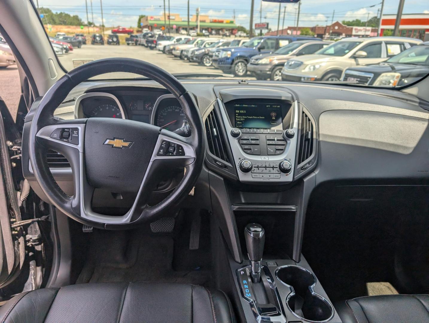 2017 /Jet Black Chevrolet Equinox LT (2GNALCEK0H6) with an Gas I4 2.4/145 engine, 6-Speed Automatic transmission, located at 3959 U.S. 80 W, Phenix City, AL, 36870, (334) 297-4885, 32.469296, -85.135185 - 2017 Chevrolet Equinox LT - Photo#11